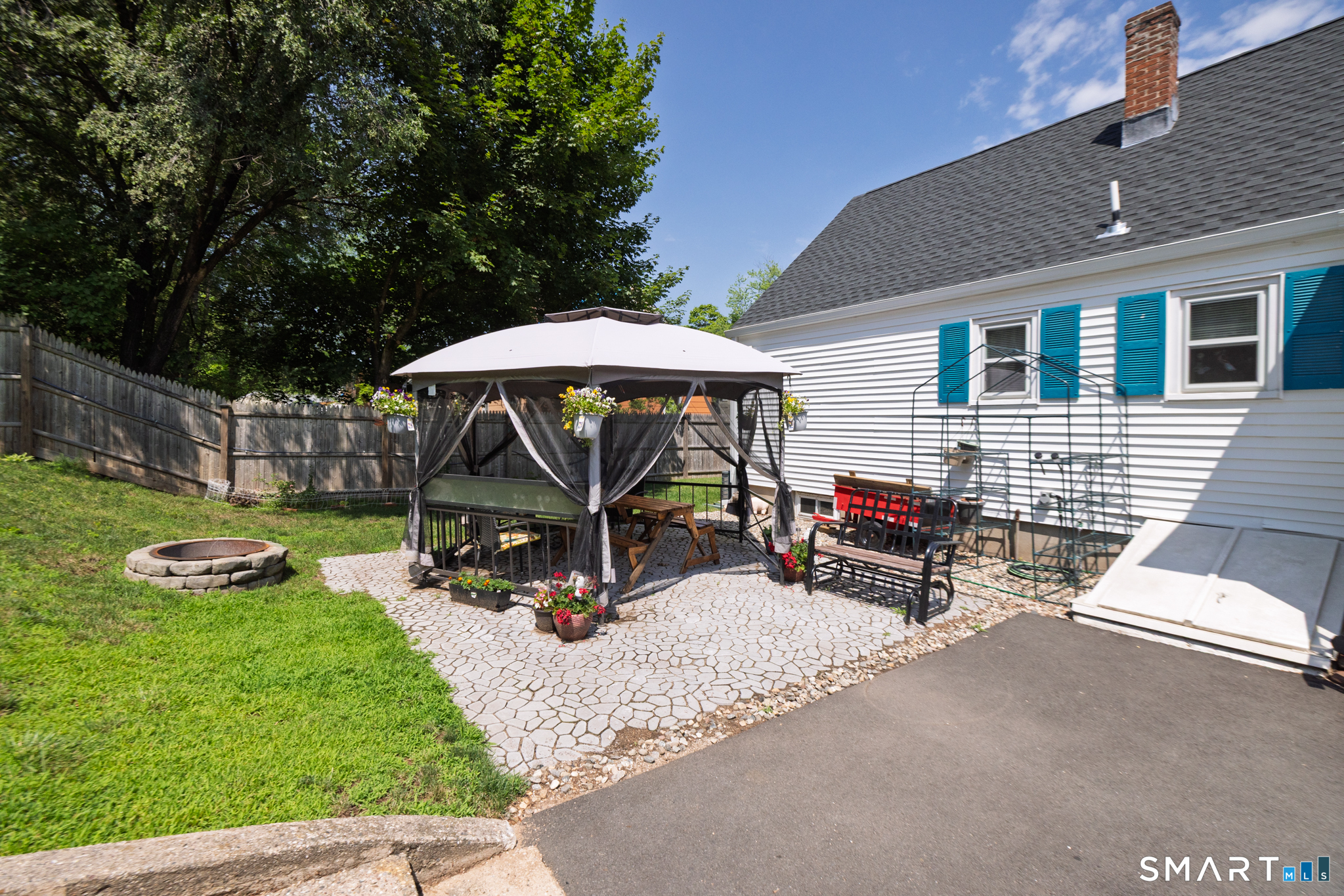 54 Surrey Drive photo 20