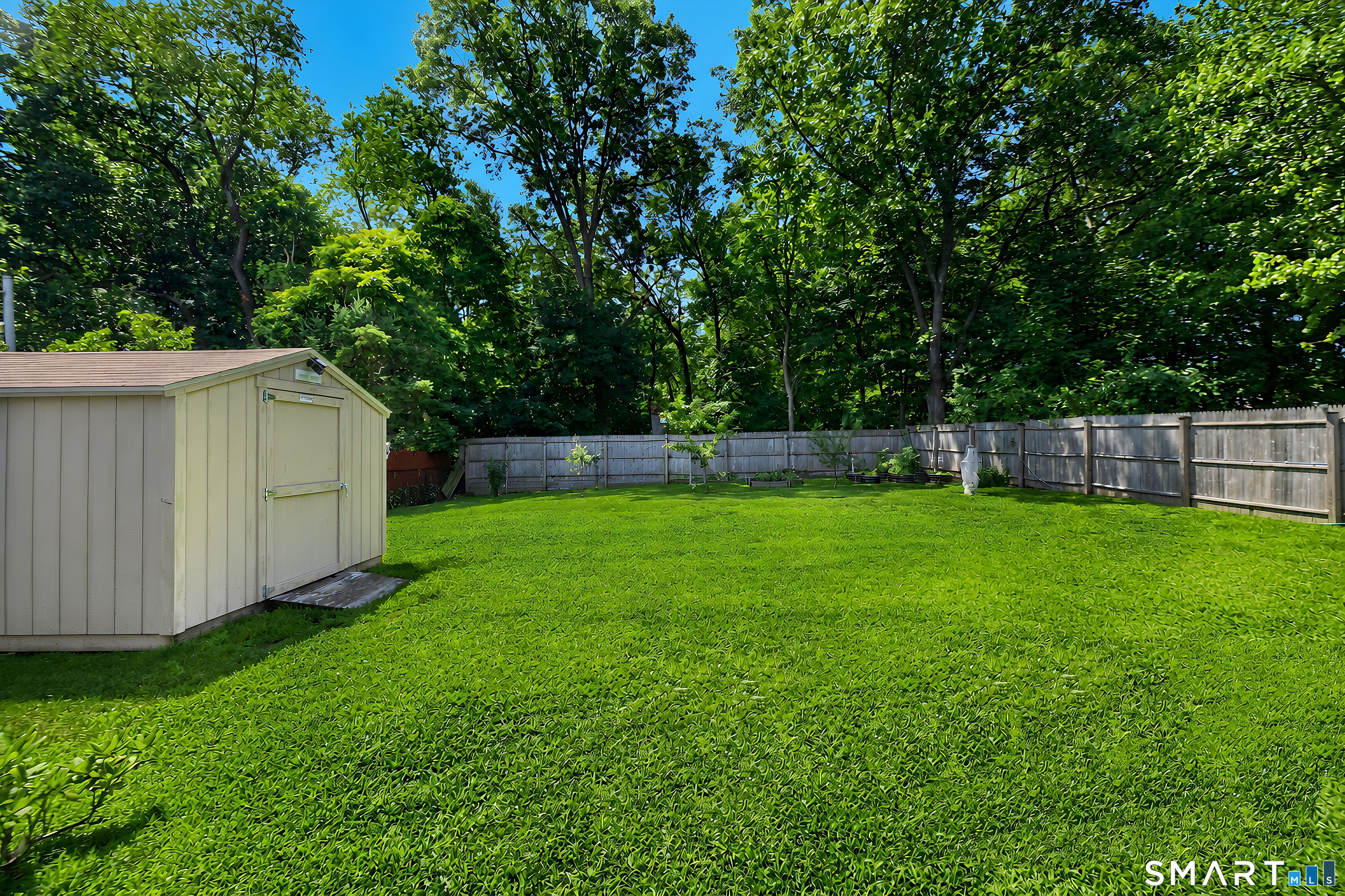 54 Surrey Drive photo 21