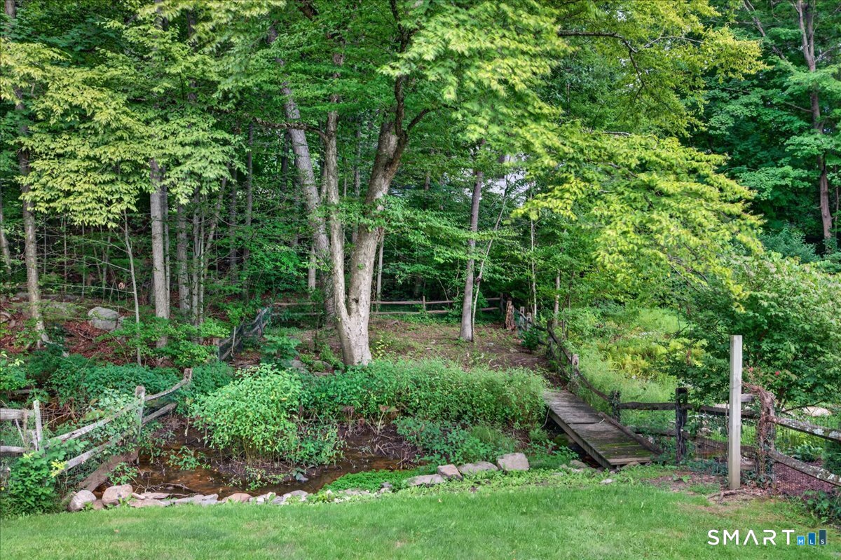 9 Brook Trail photo 13