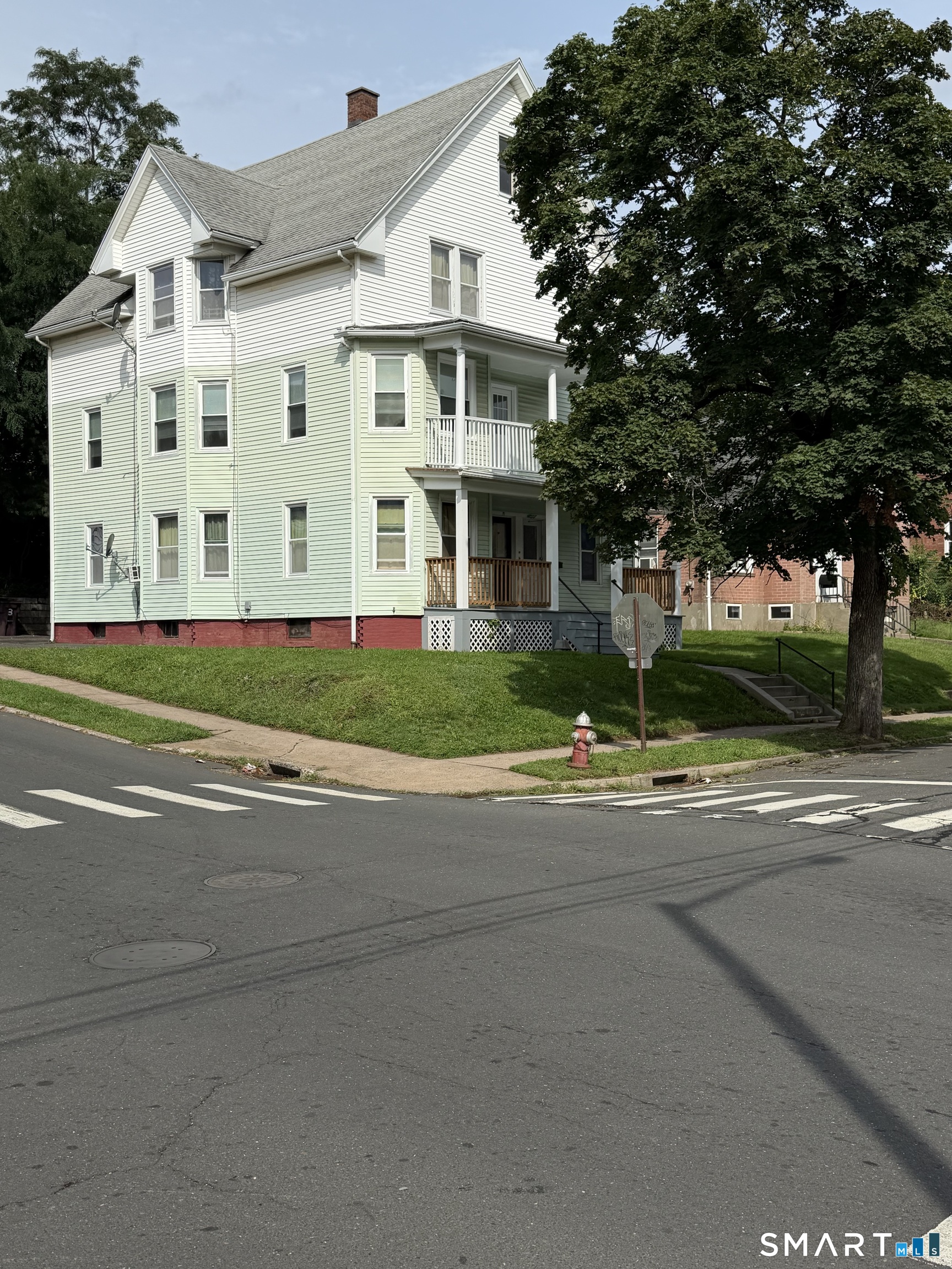 37 Greenwood Street Unit #2nd Floor