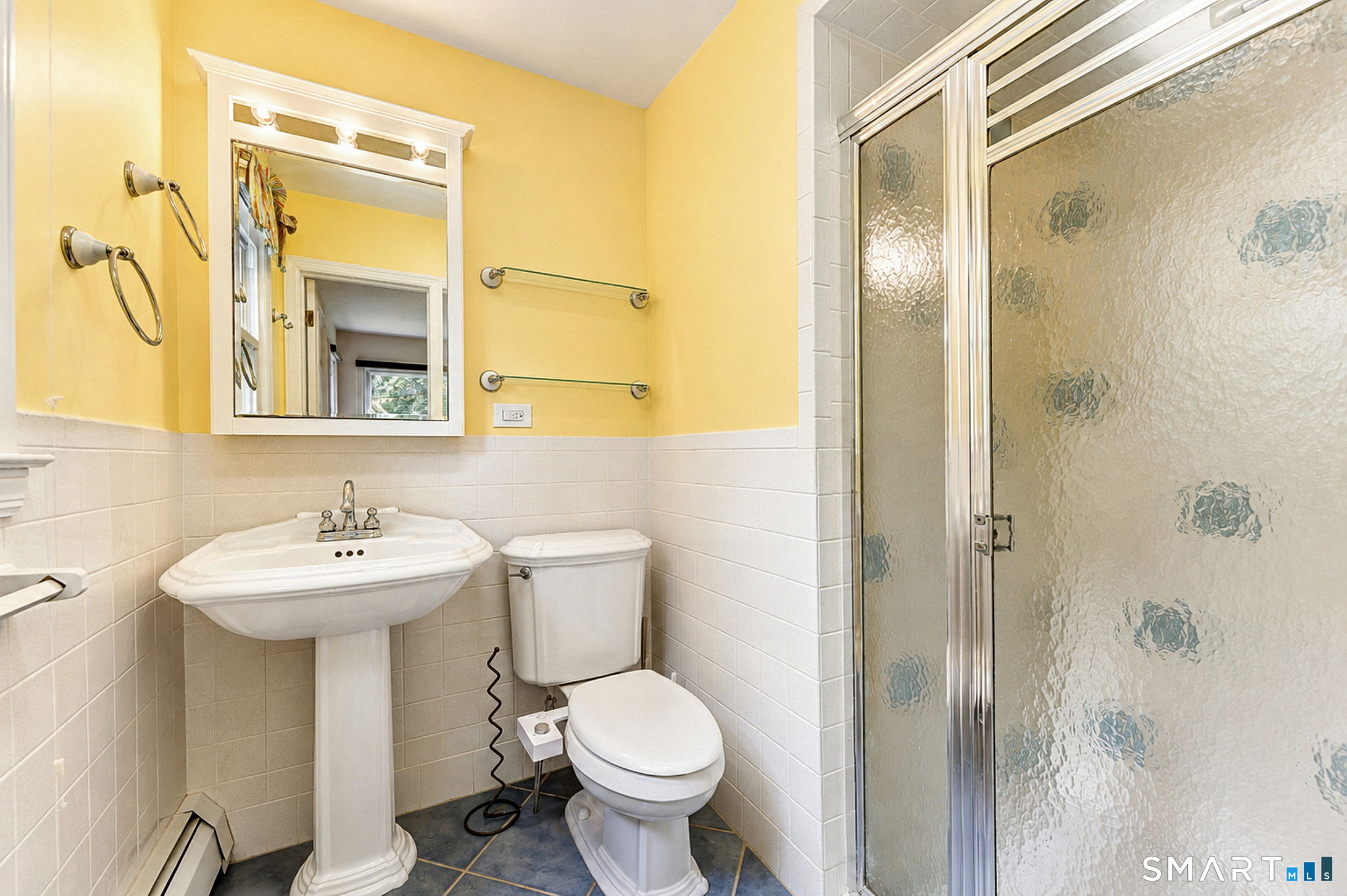 10 Vernon Court photo 25