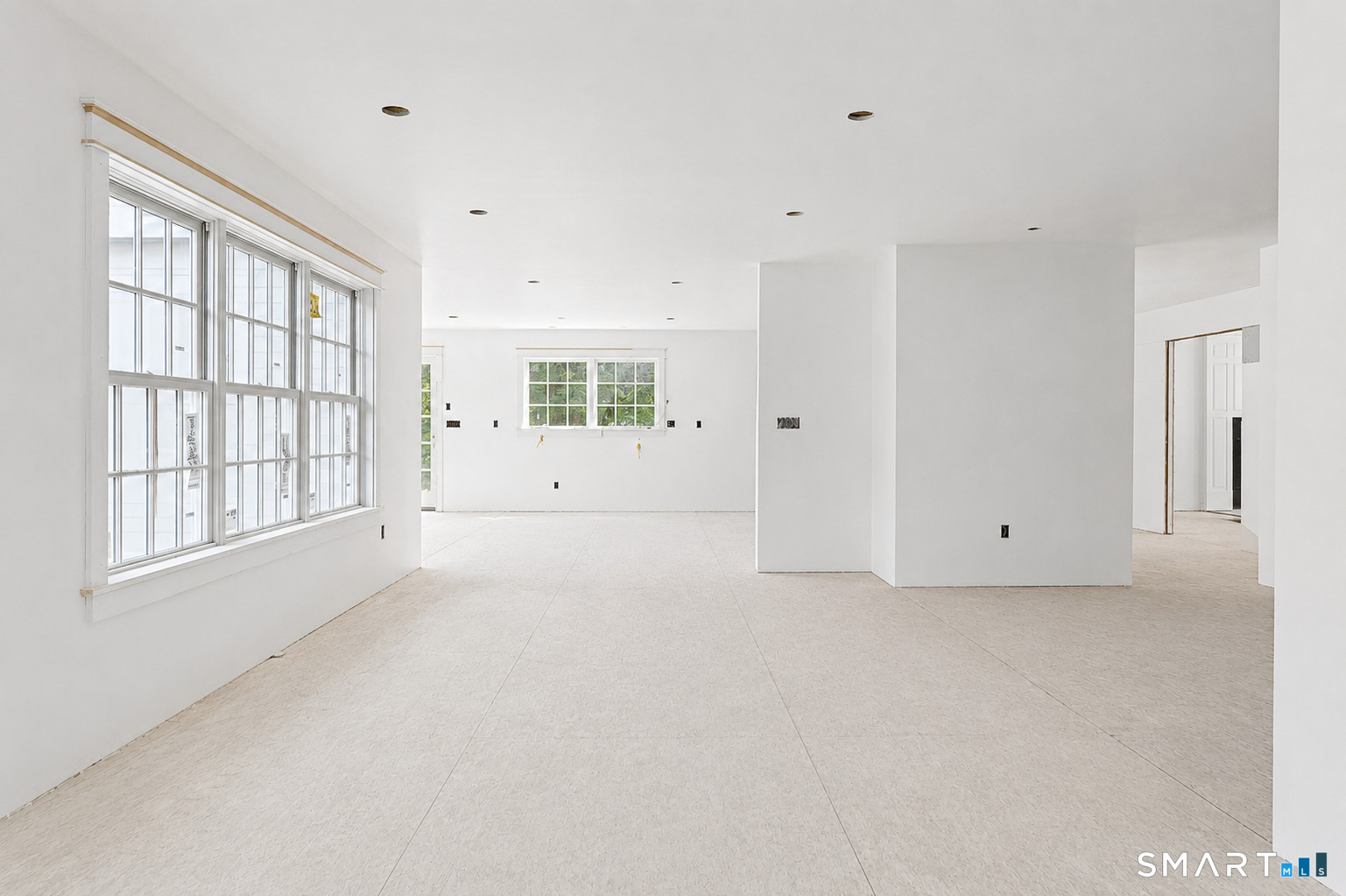 201 Whites Hill Lane photo 12