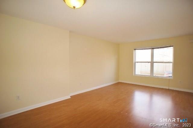 16 Oakwood Avenue, Norwalk, Connecticut photo 2