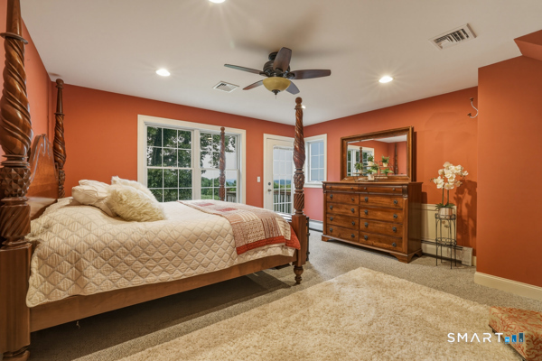 571 Woodland Street photo 24