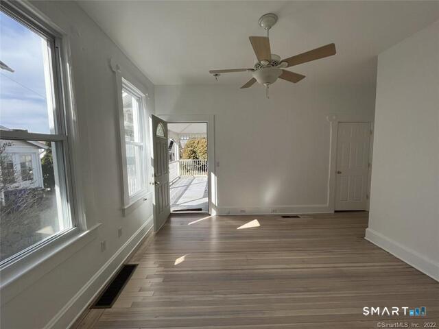 3 Betts Place, Norwalk, Connecticut photo 4