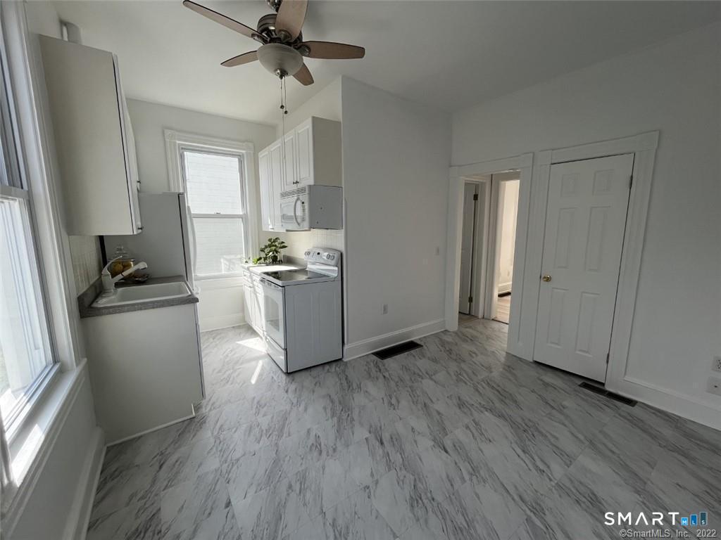 3 Betts Place, Norwalk, Connecticut photo 5