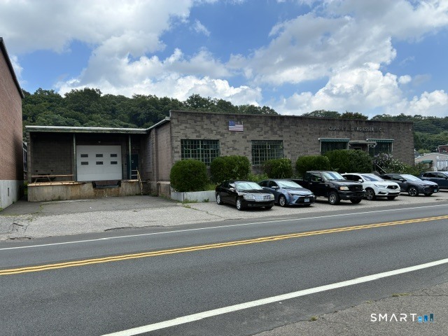 257 Roosevelt Drive photo 4
