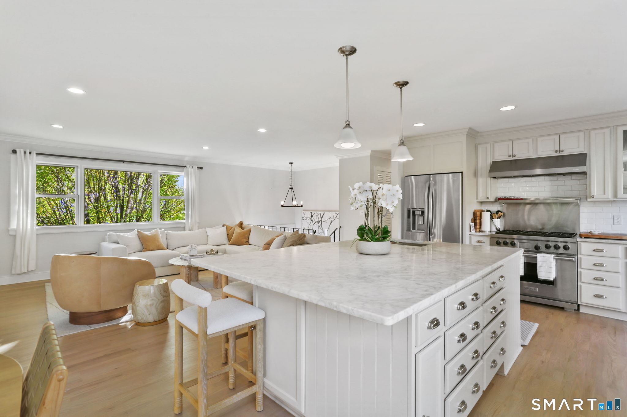6 Meadowbank Road, Greenwich, Connecticut photo 3
