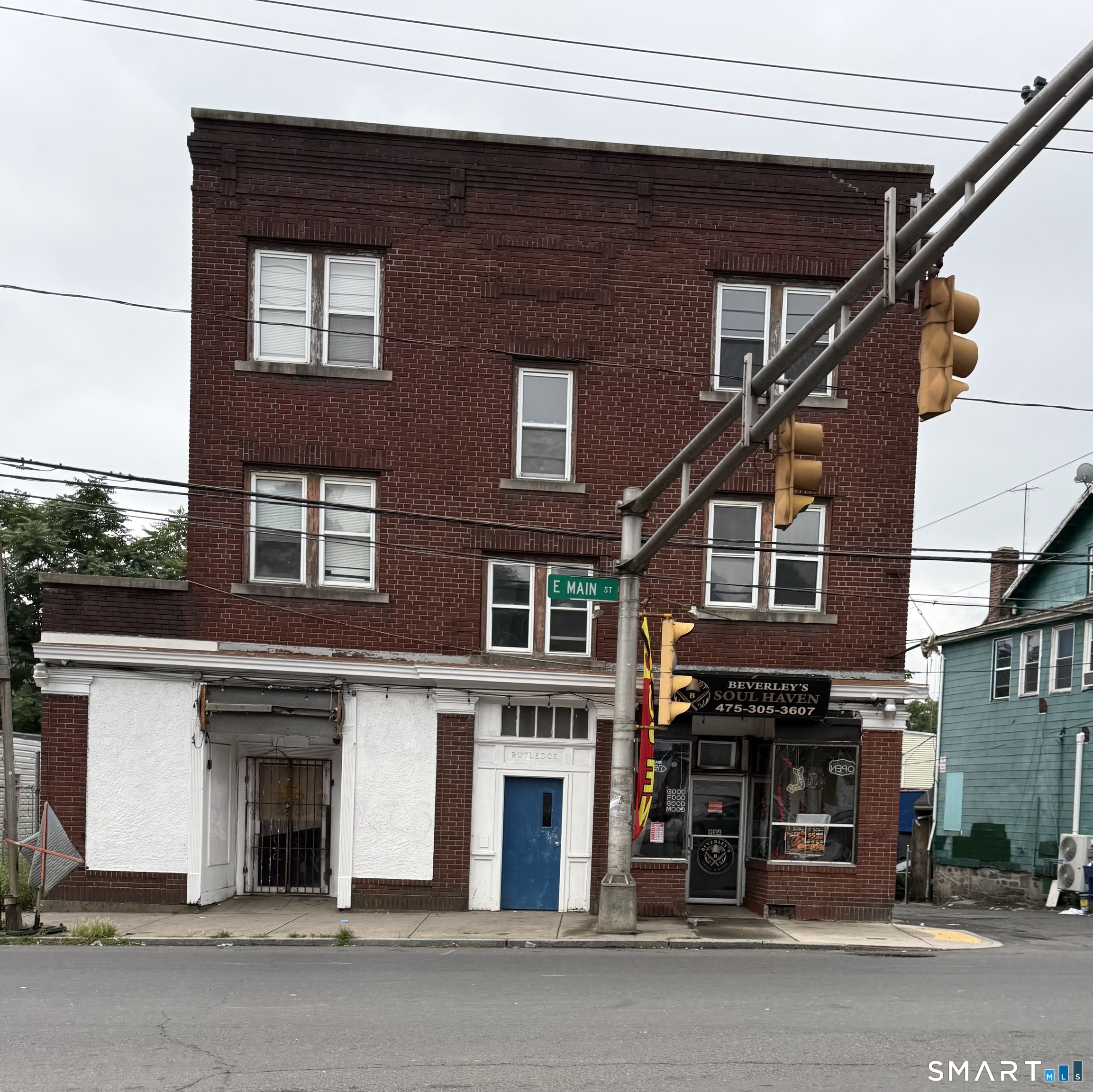 40 North Beacon Street photo 4