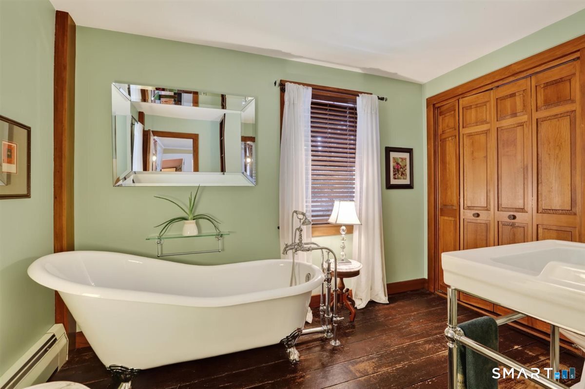 635 Northfield Road photo 14
