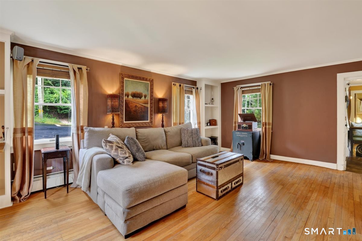 635 Northfield Road photo 18