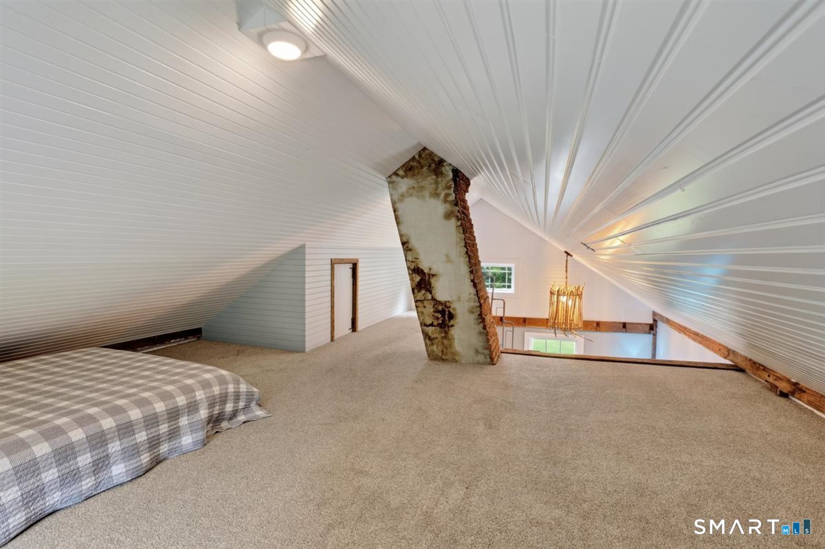 635 Northfield Road photo 27
