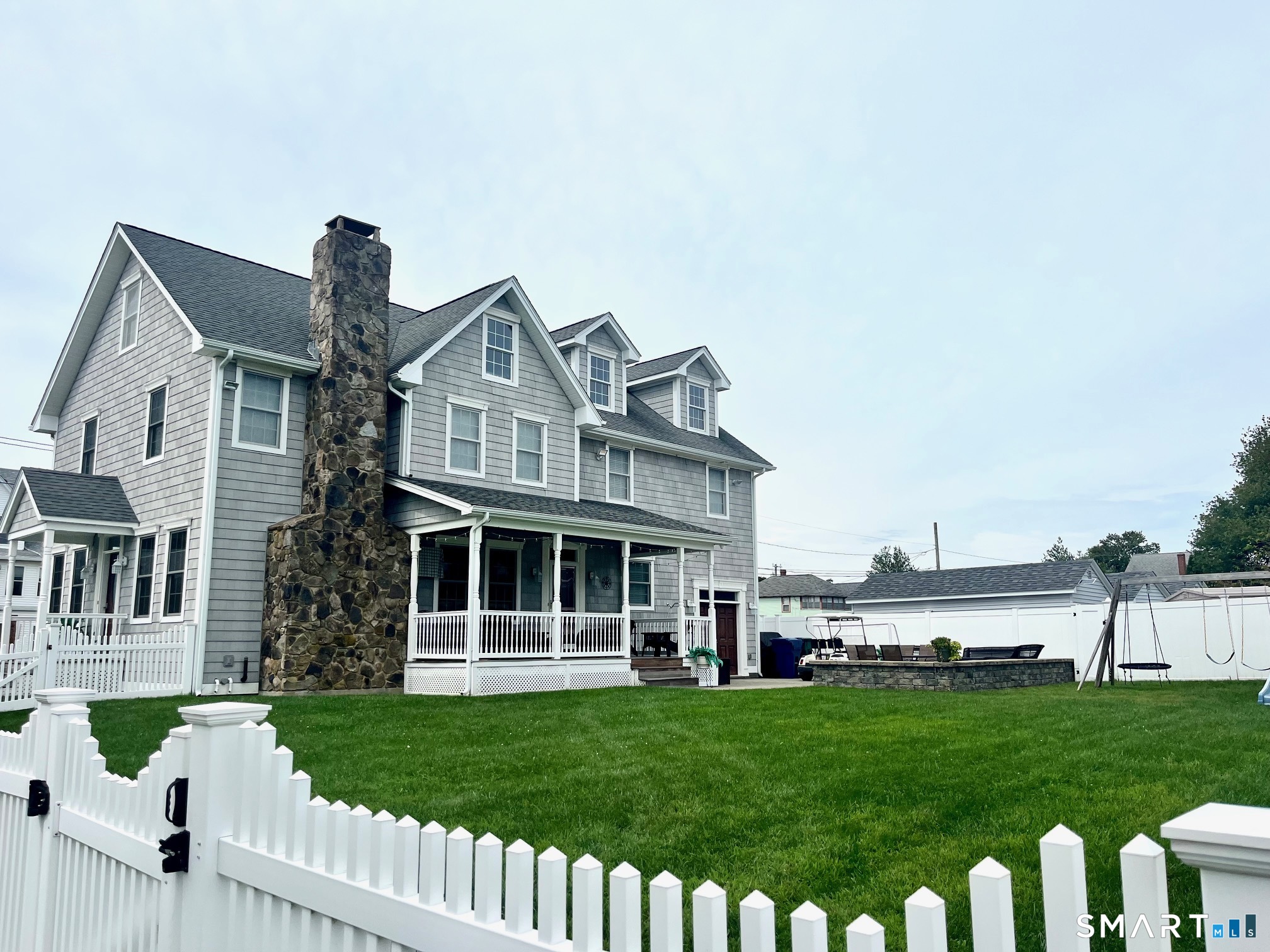 20 Purtill Avenue photo 3