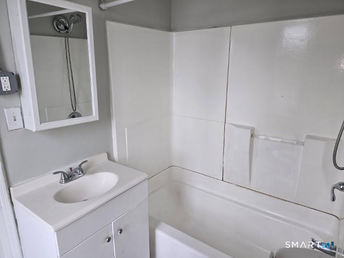 274 Orange Street Unit #2nd floor photo 5