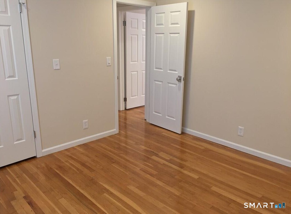 164 New Norwalk Road photo 16