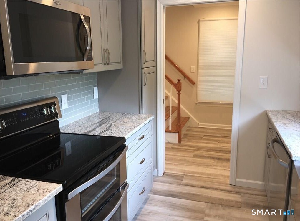 164 New Norwalk Road photo 15