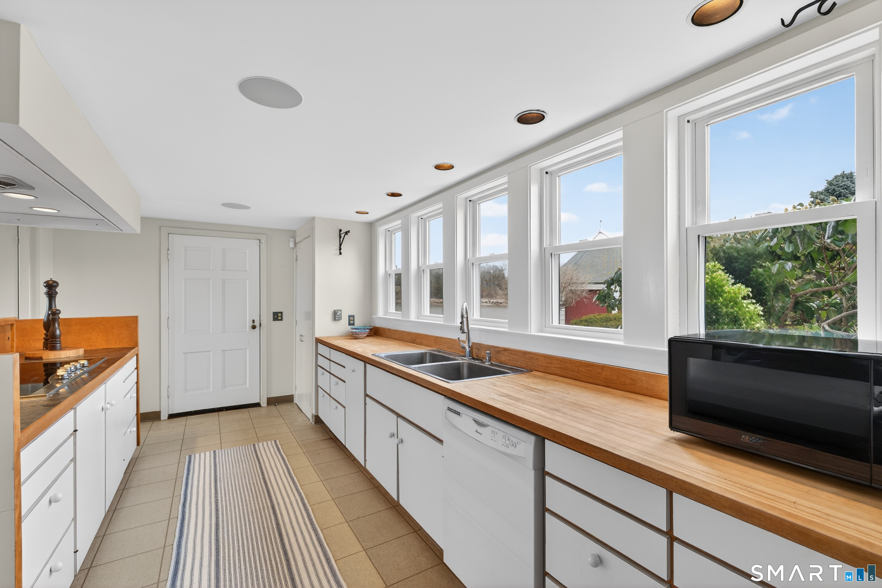 39 Vineyard Place photo 17
