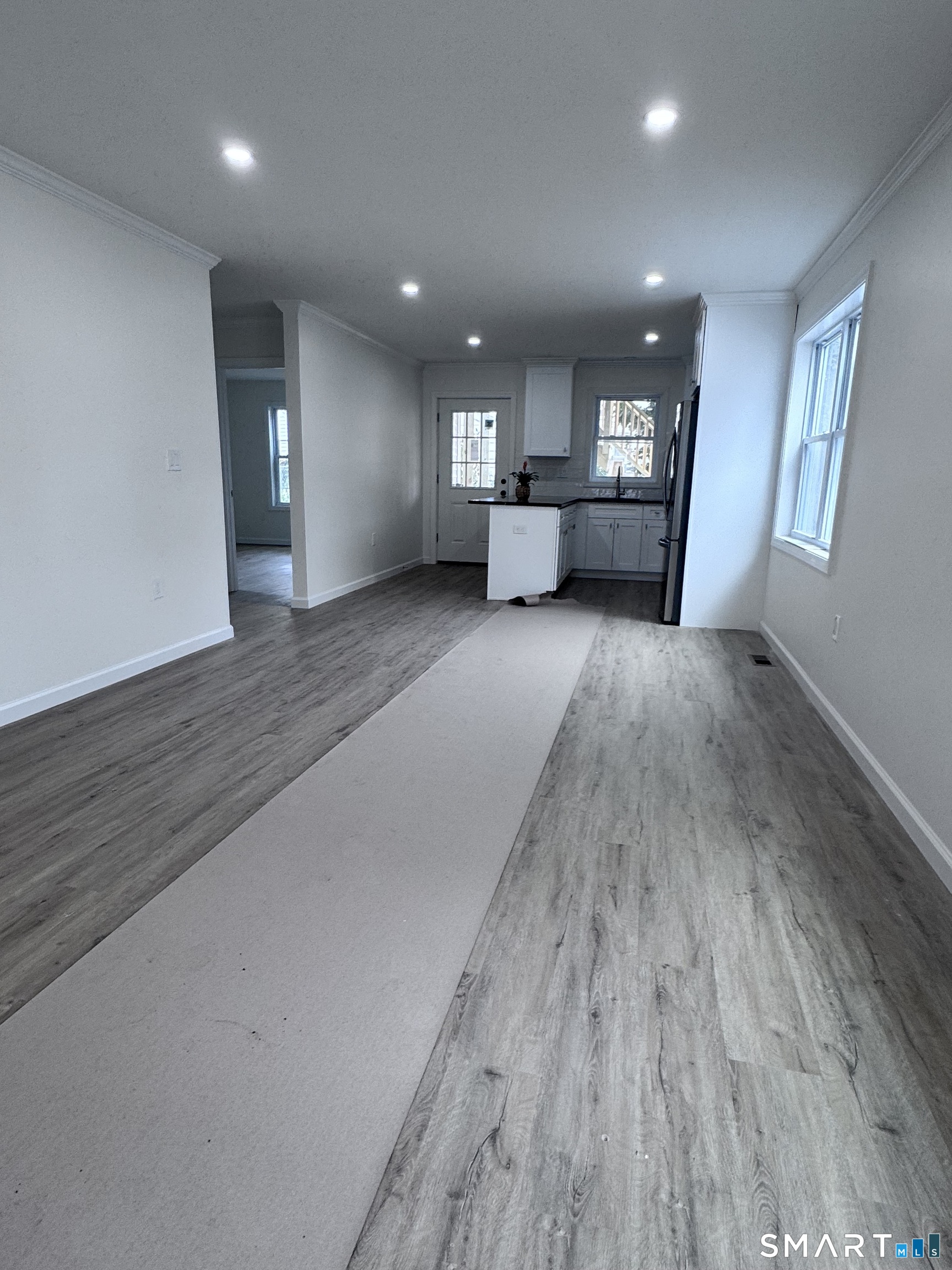 186 Jackson Avenue photo 15