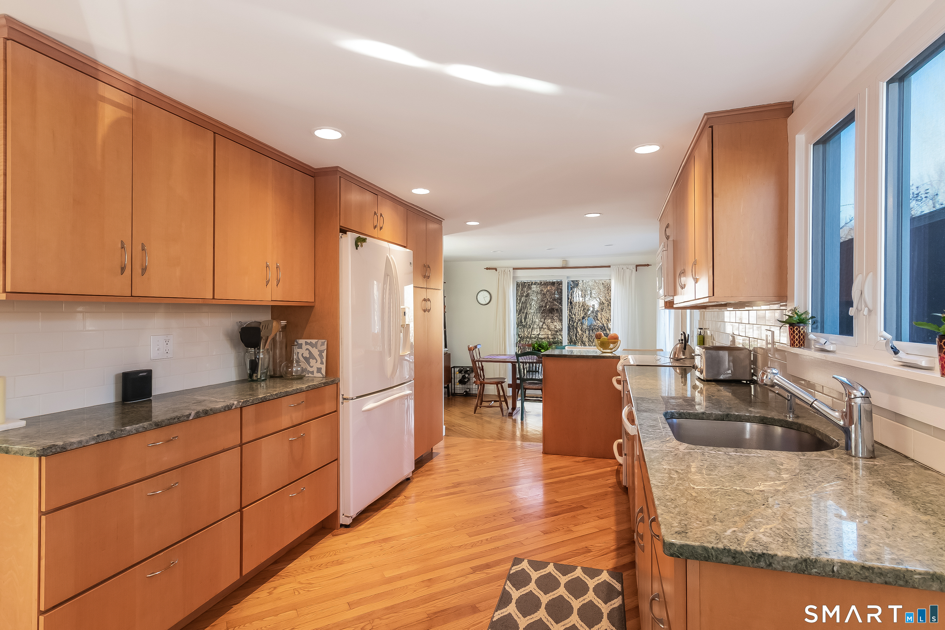 79 Hartford Avenue photo 10
