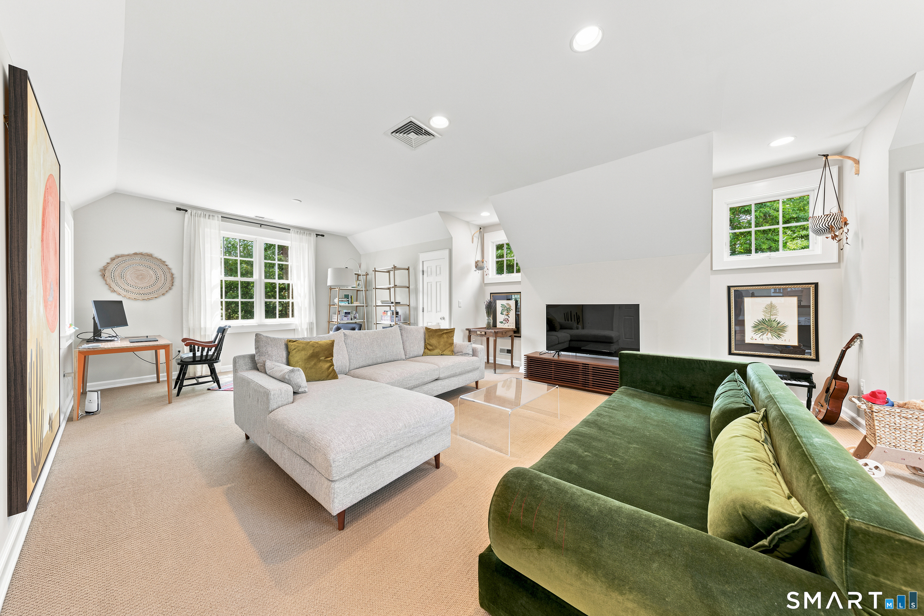 11 Belaire Drive photo 17