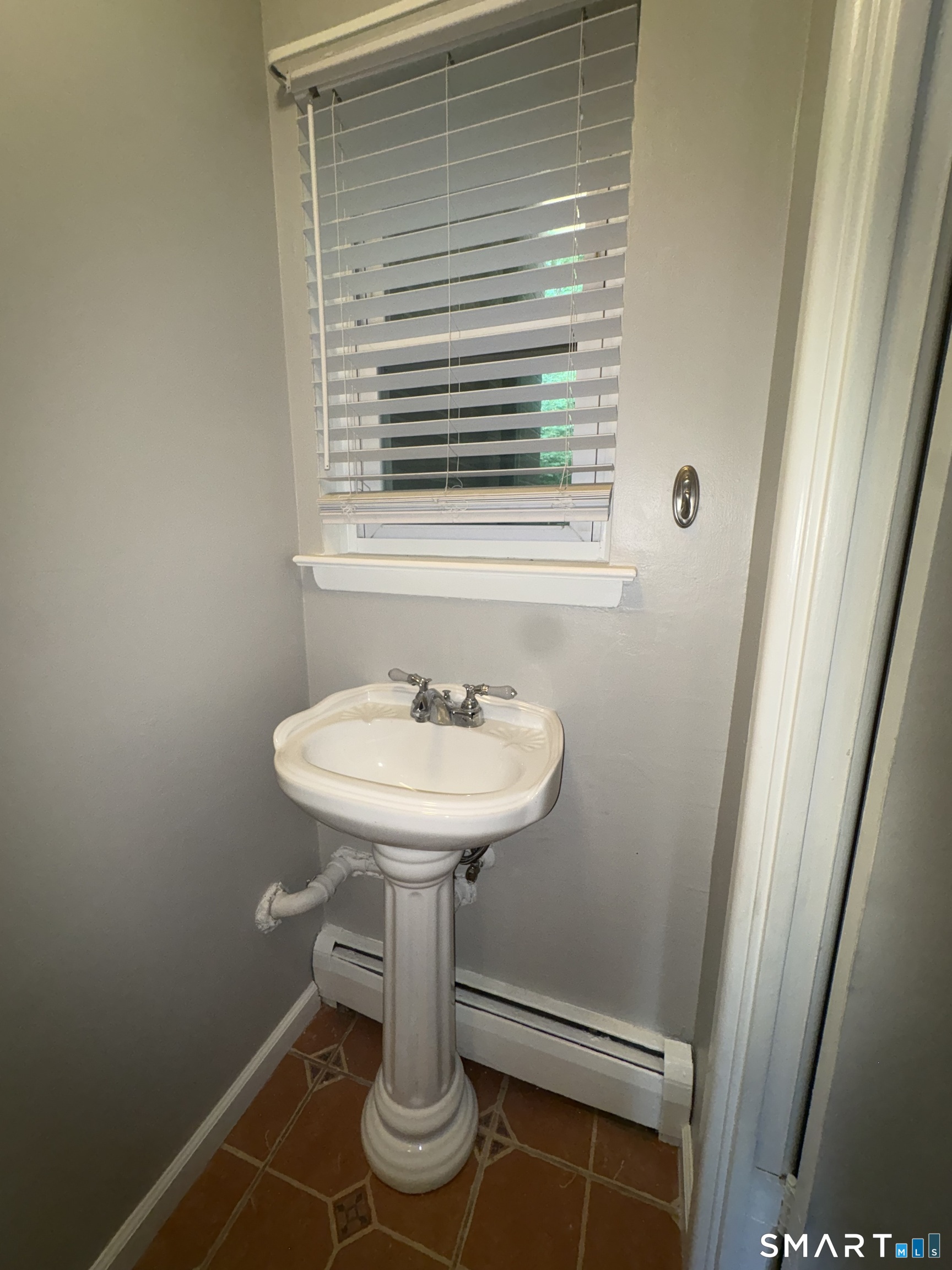 Photo 4 of Townhouse for sale at 61 Terrace Gdns #61, Wallingford, CT 06492 | MLS# 24168894 | Listing updated on 2026-09-08