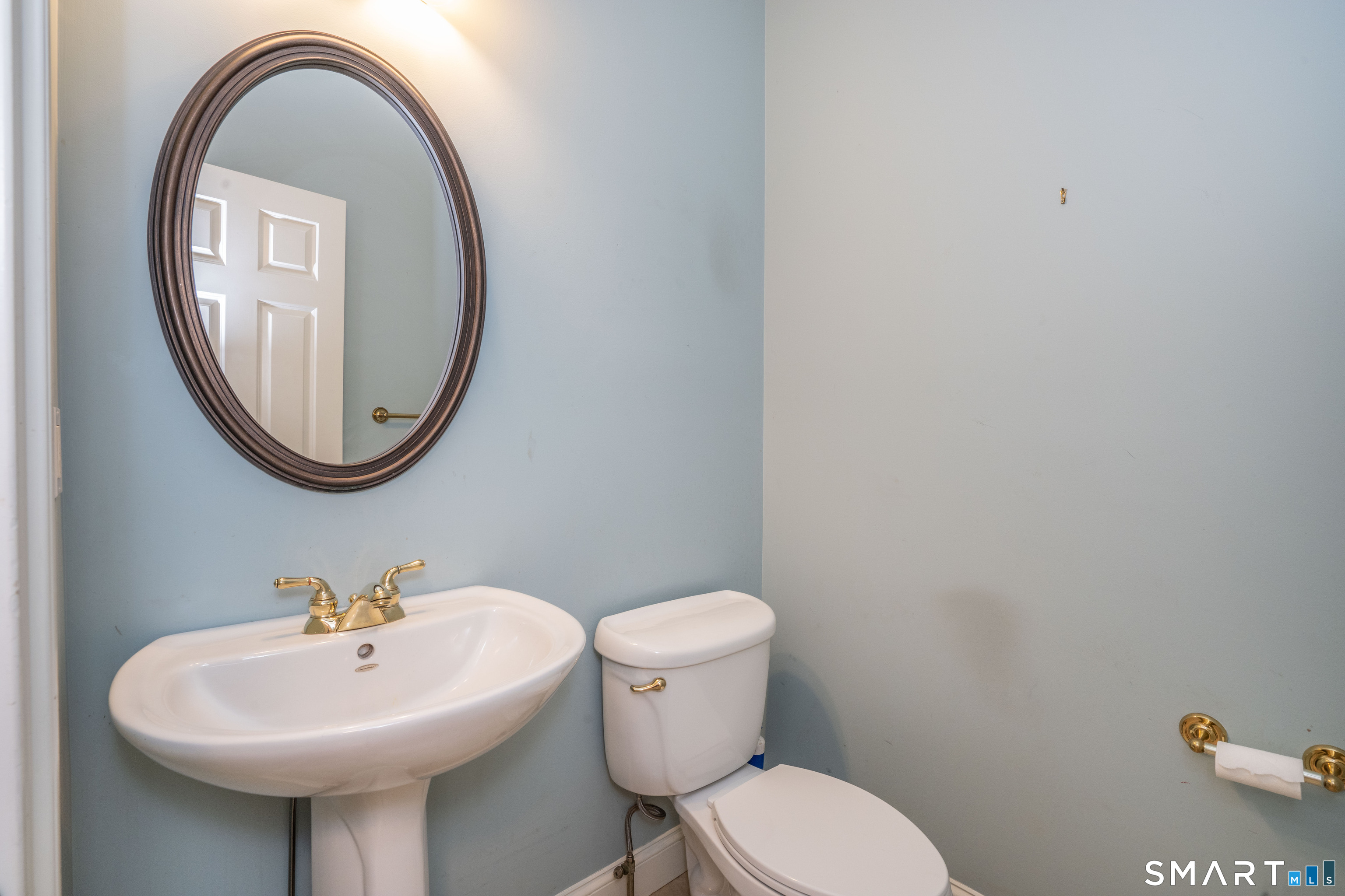 16 Hendrickson Lane photo 19