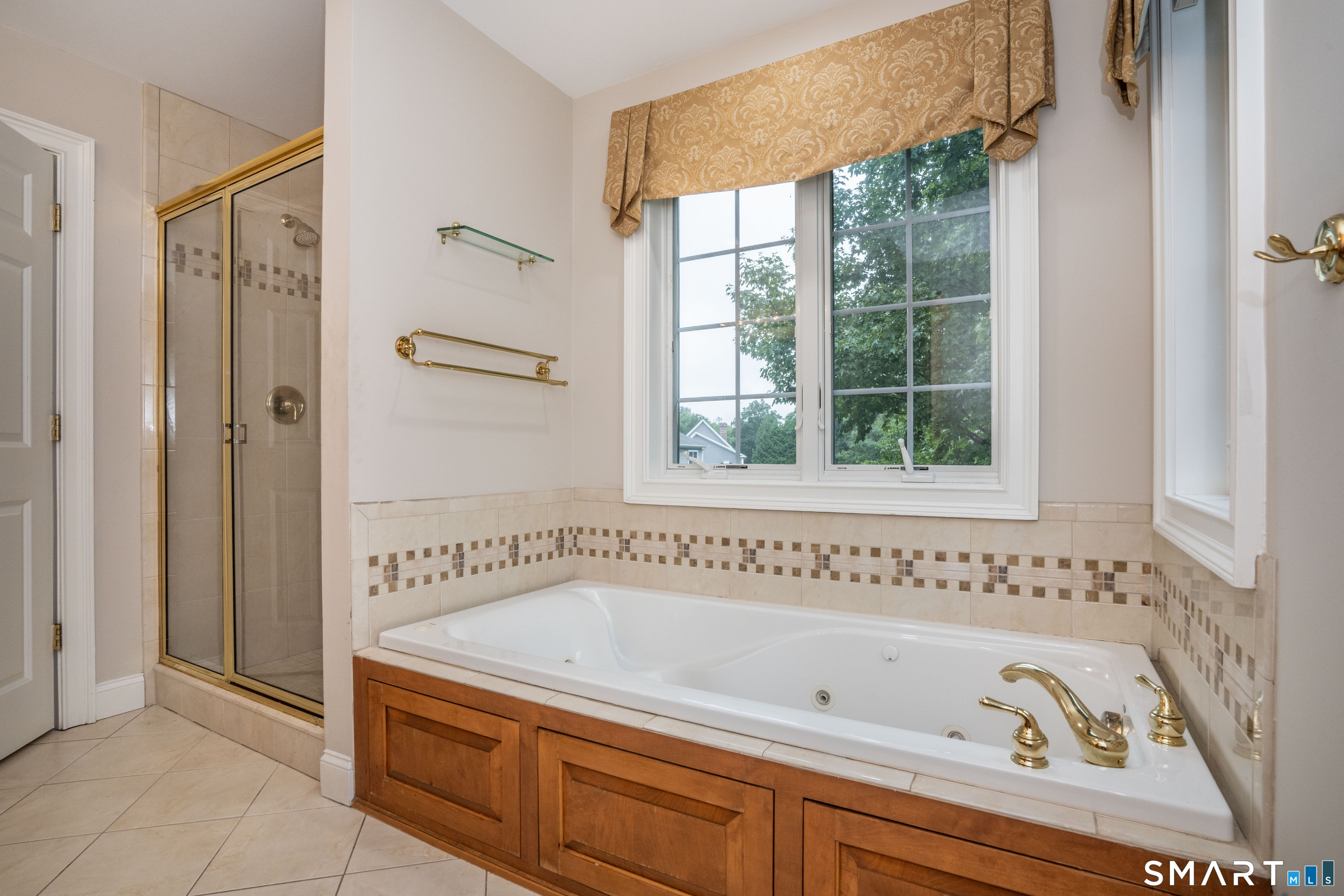 16 Hendrickson Lane photo 25