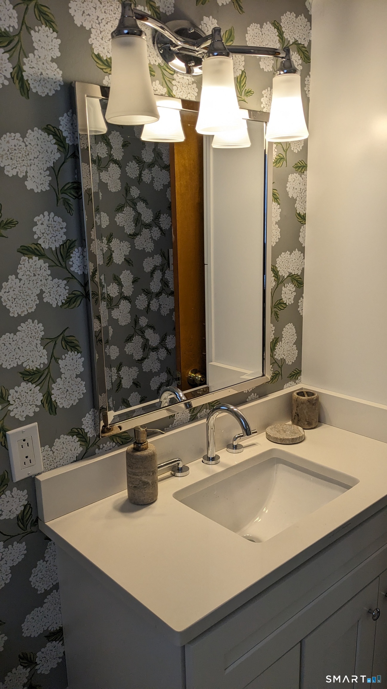 1660 Guernseytown Road photo 13
