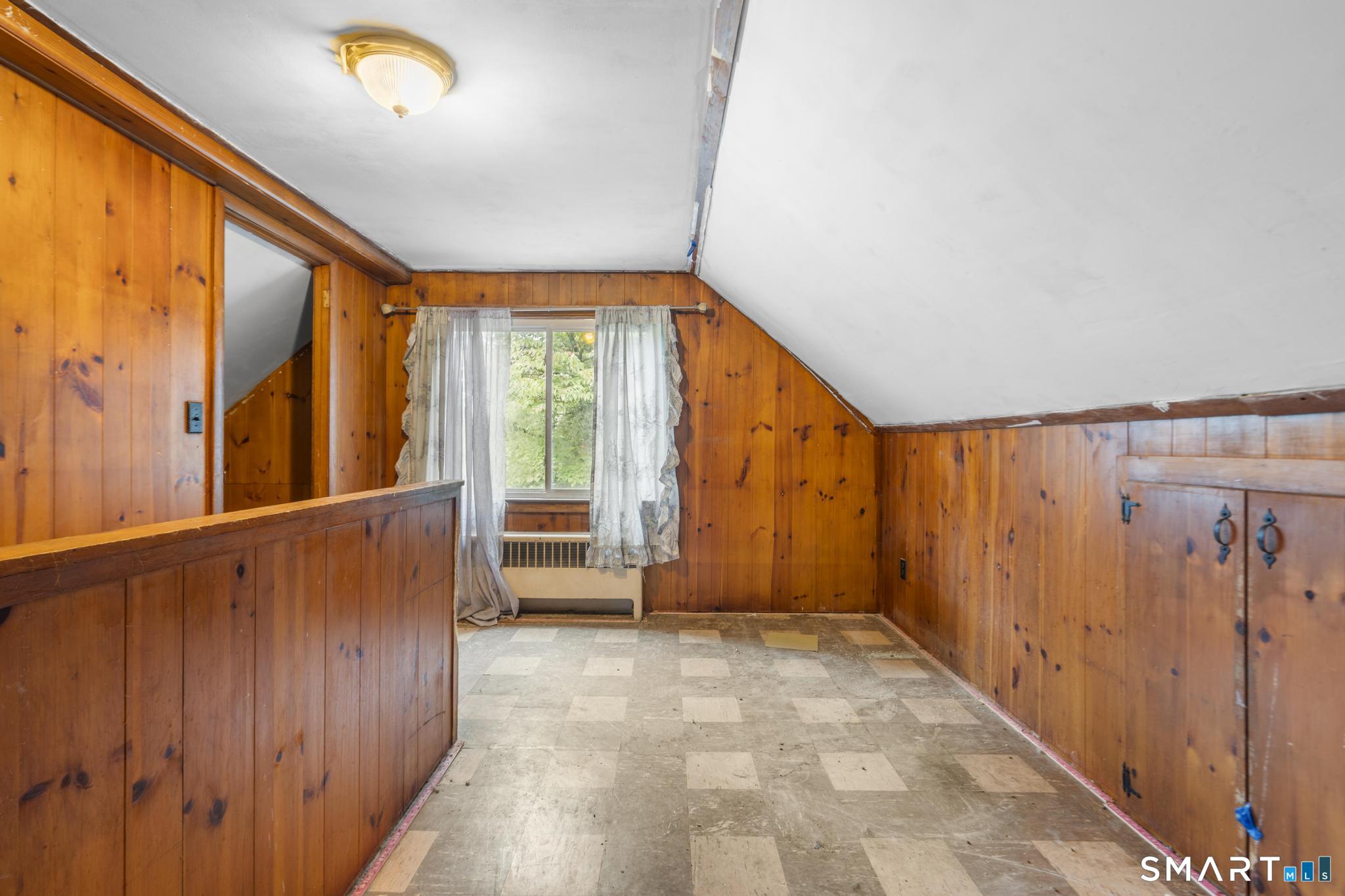 98 Columbus Street photo 24