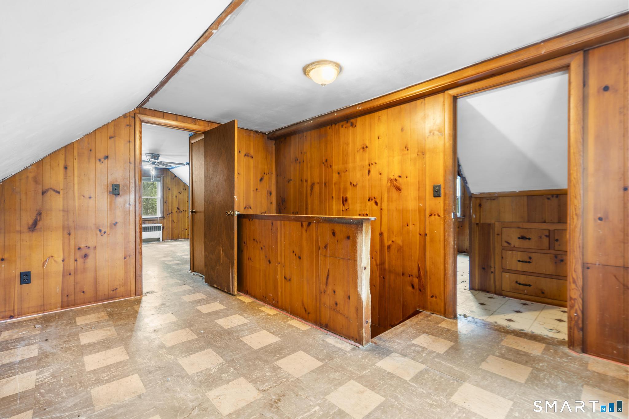 98 Columbus Street photo 26