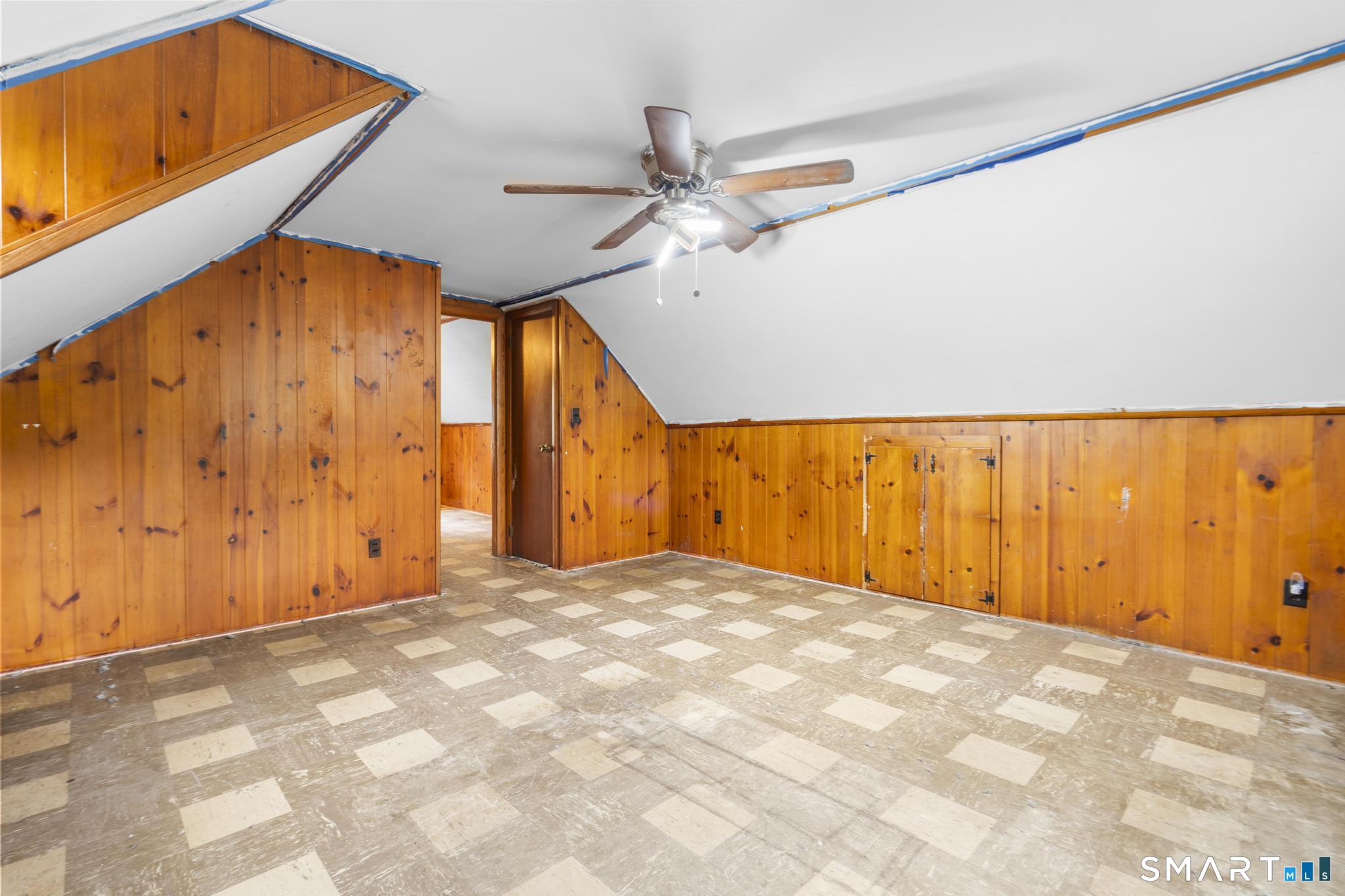 98 Columbus Street photo 29