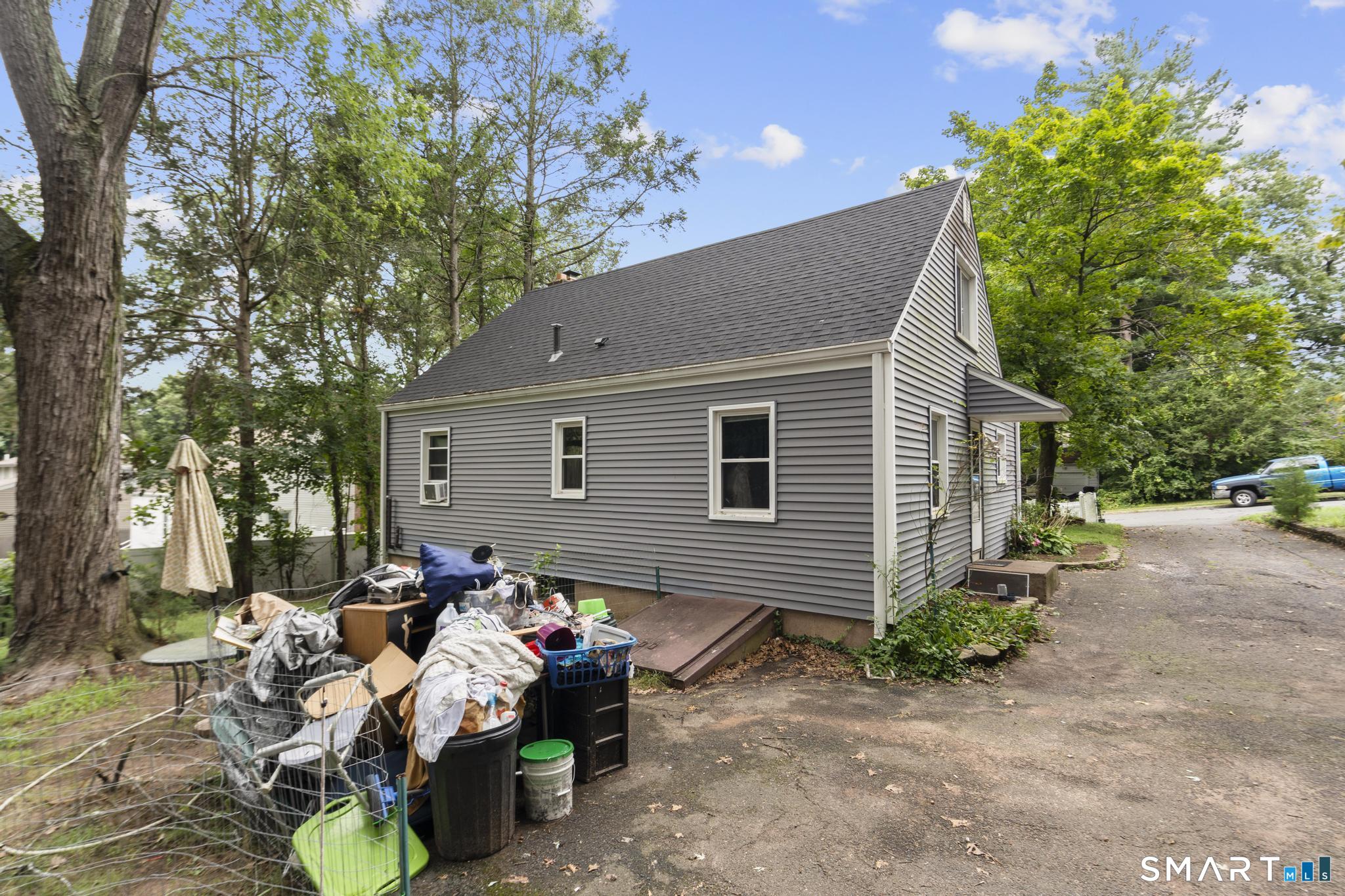 98 Columbus Street photo 31