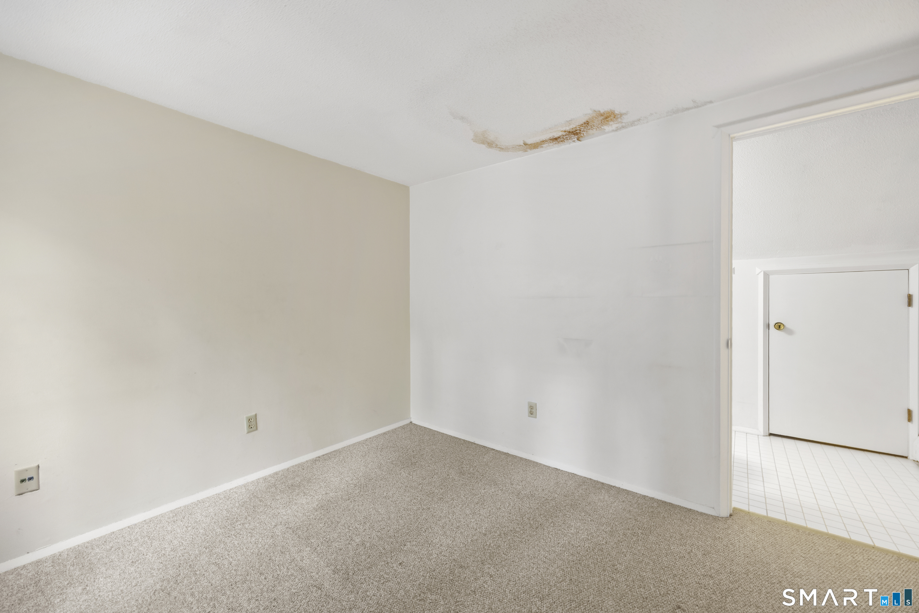 2 Earls Court Unit #F photo 17