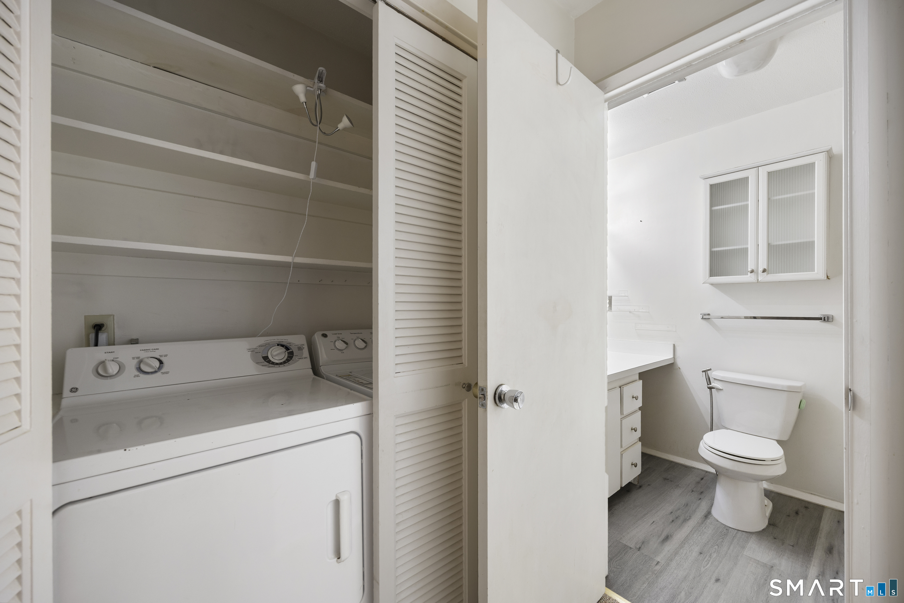 2 Earls Court Unit #F photo 19
