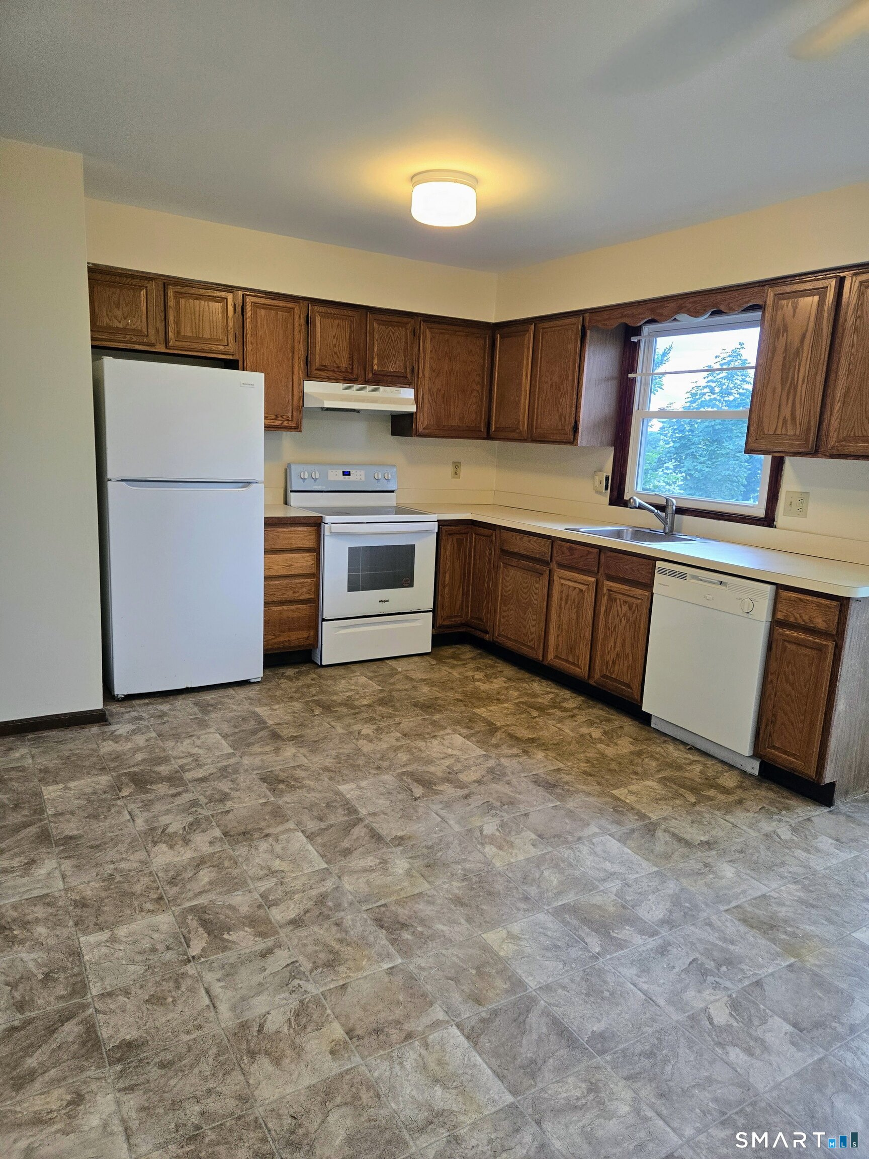 11 Lee Avenue Unit #2 photo 2