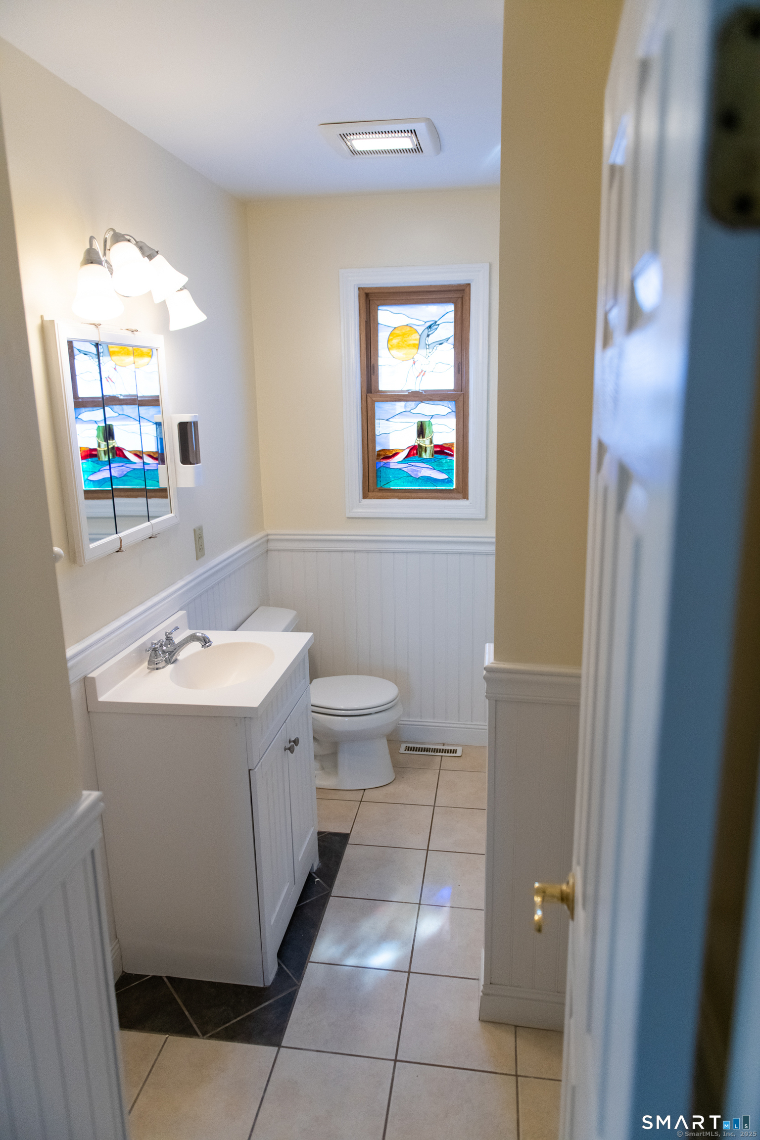 34 Center Avenue photo 11