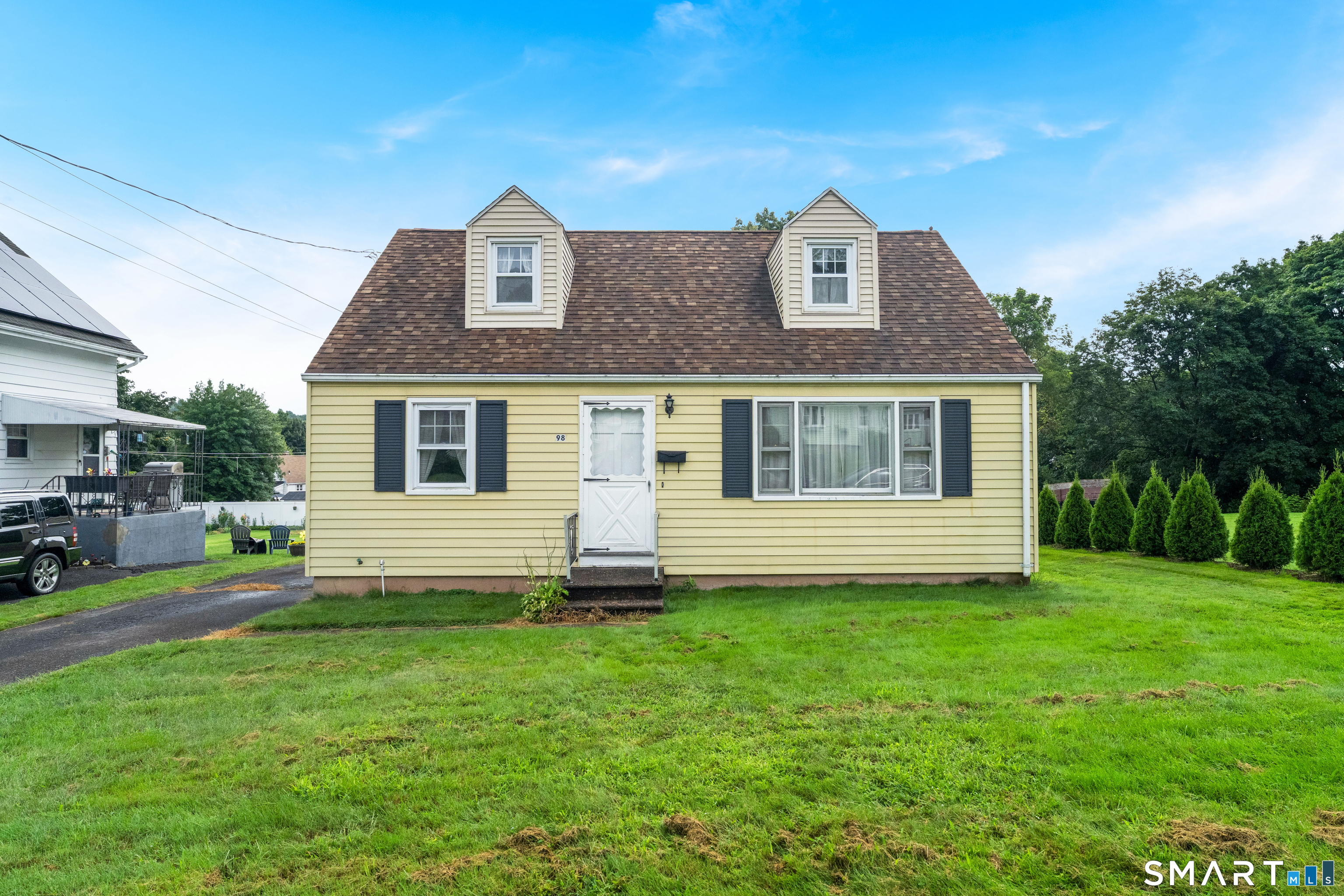 98 Wilbur Avenue