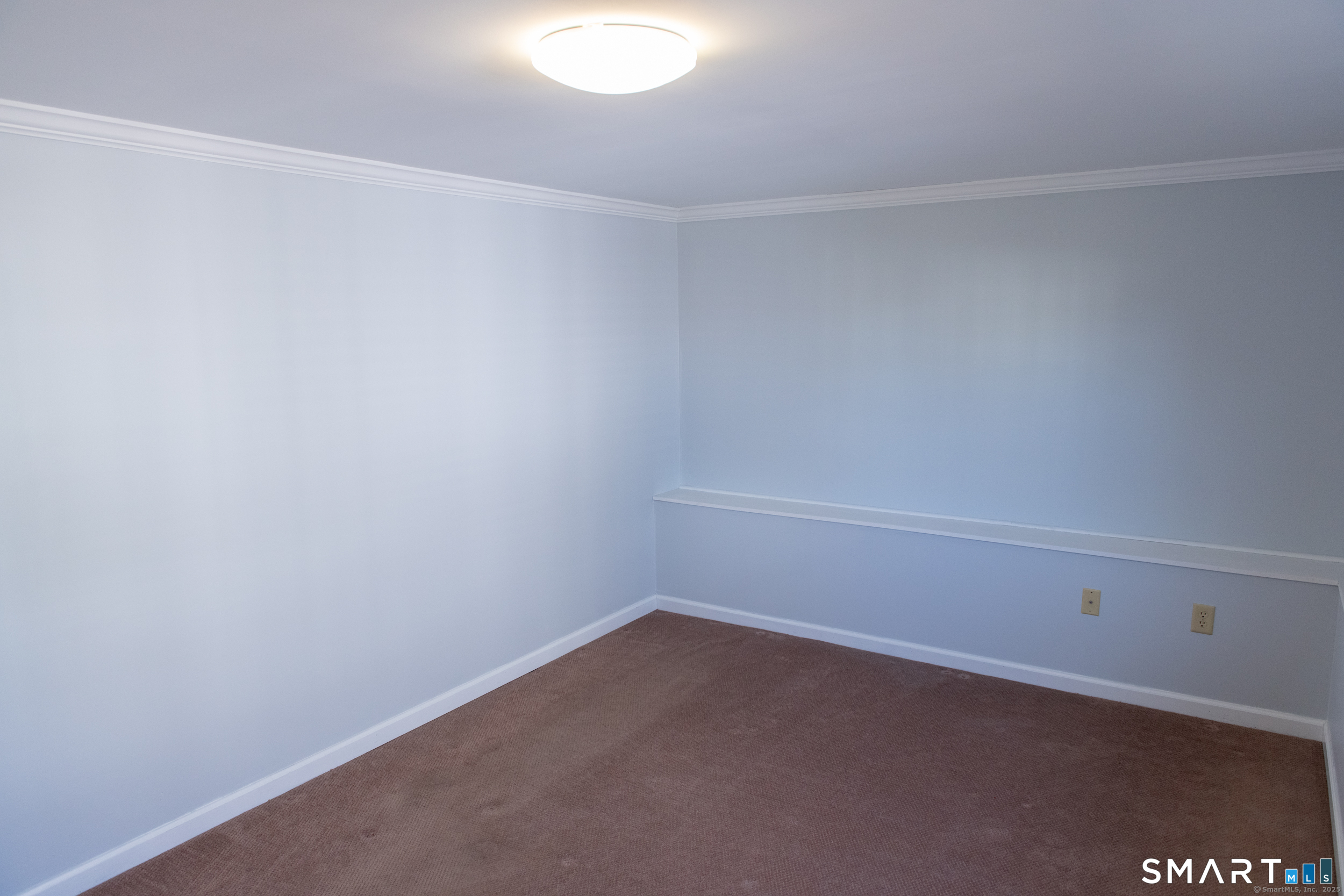 34 Center Avenue photo 13