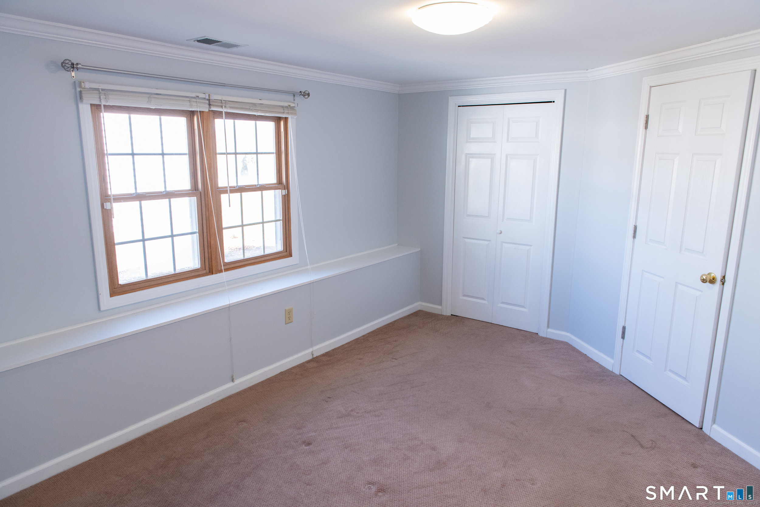 34 Center Avenue photo 12