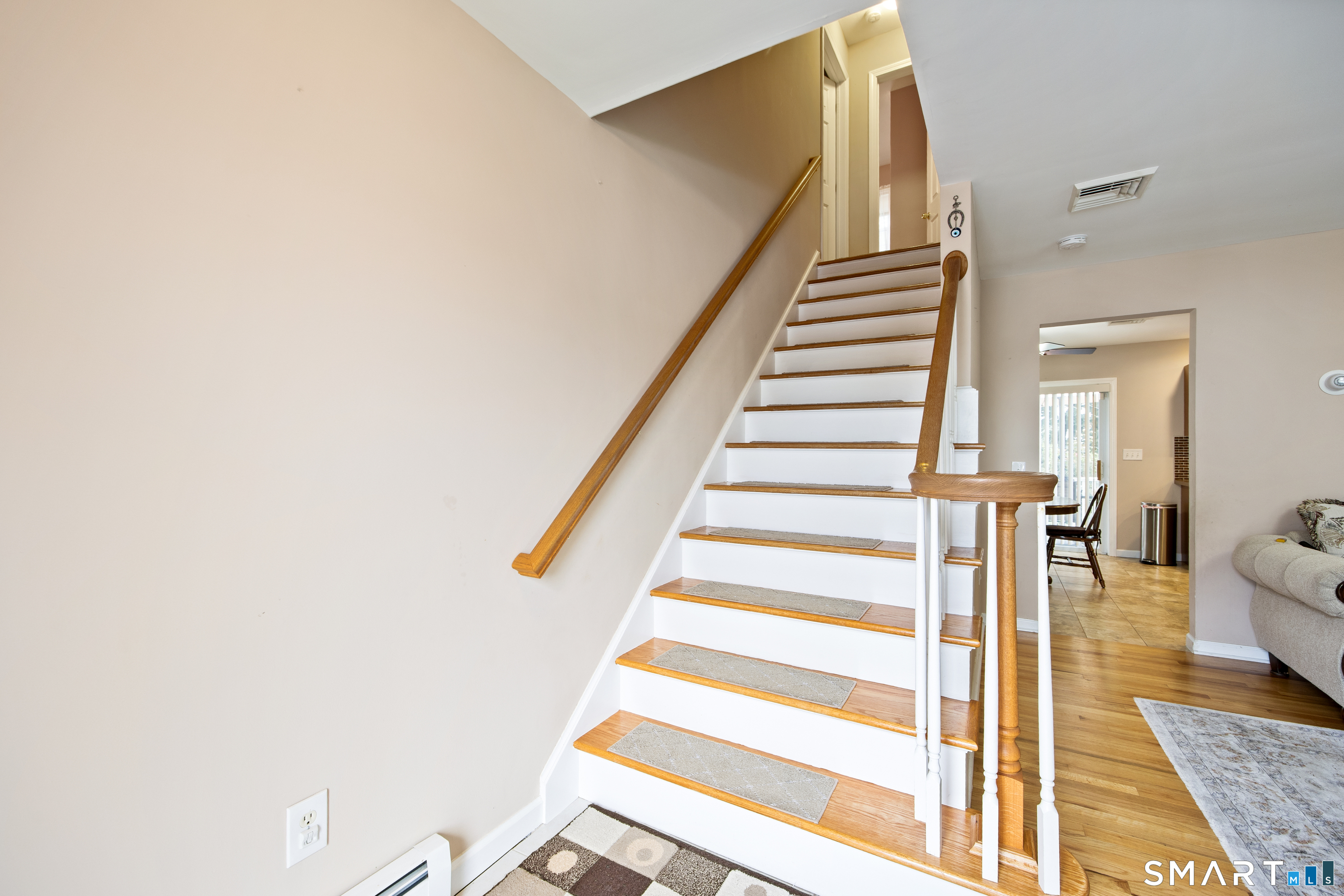 124 Russell Street photo 13