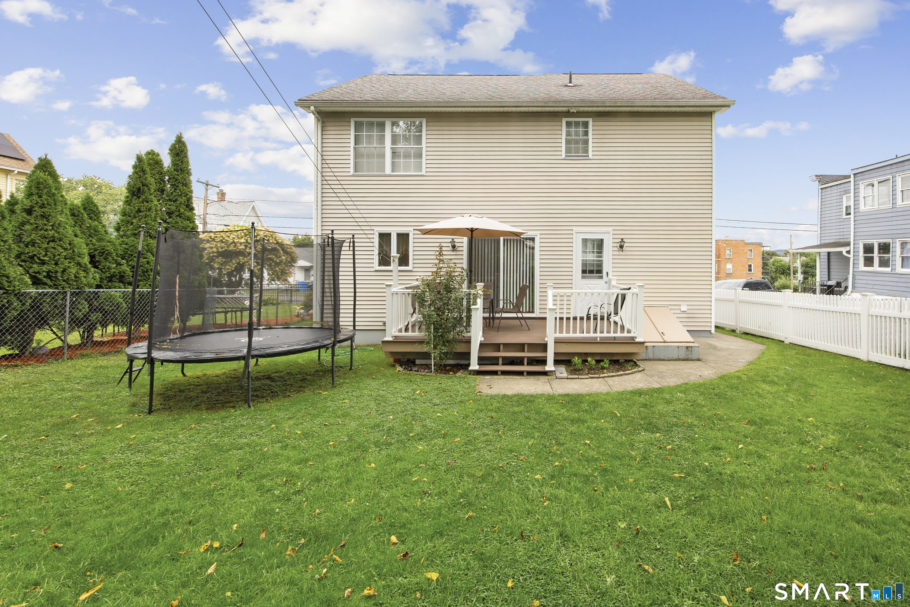 124 Russell Street photo 26