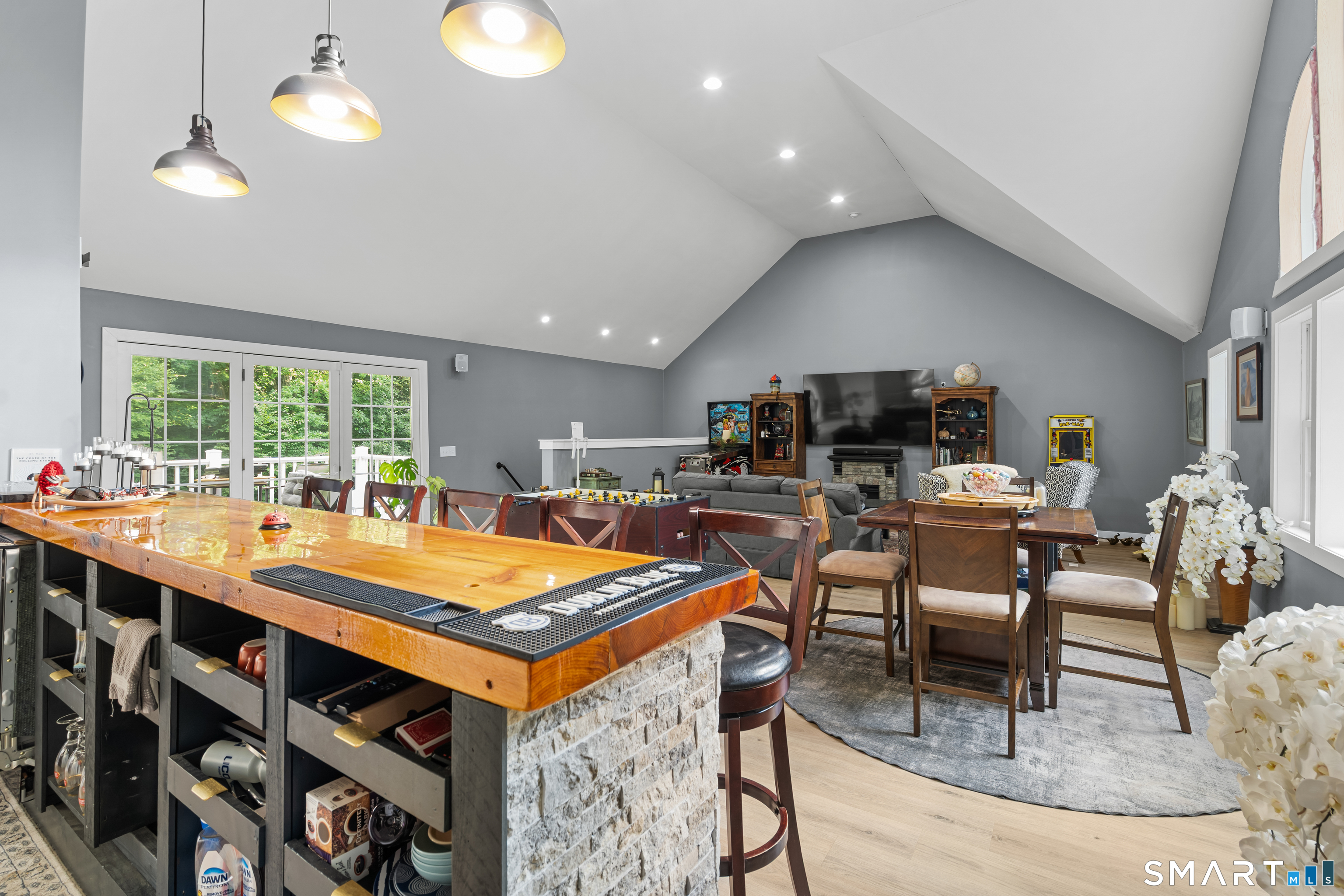 180 Clubhouse Road photo 27