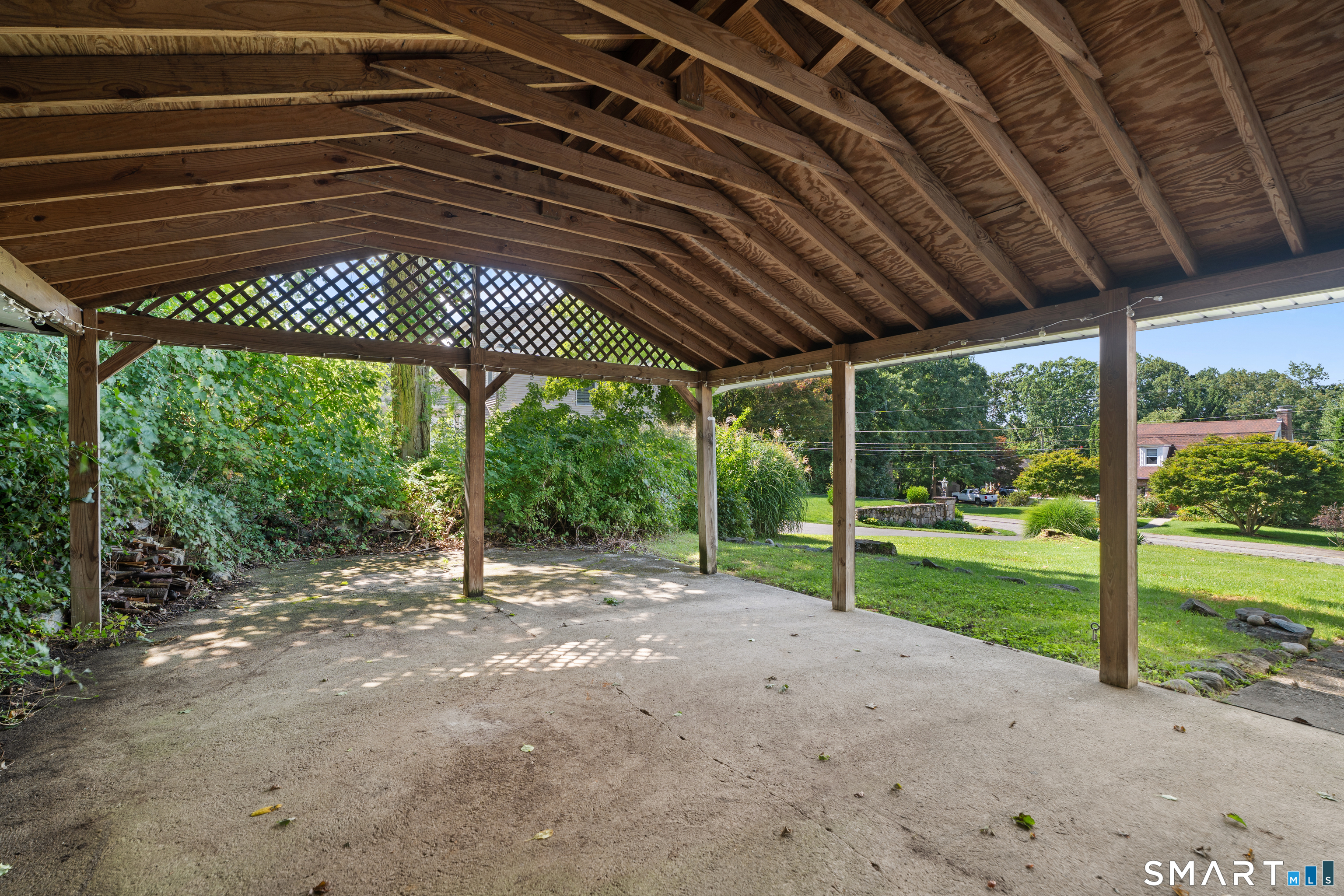 138 Steinmann Avenue photo 21