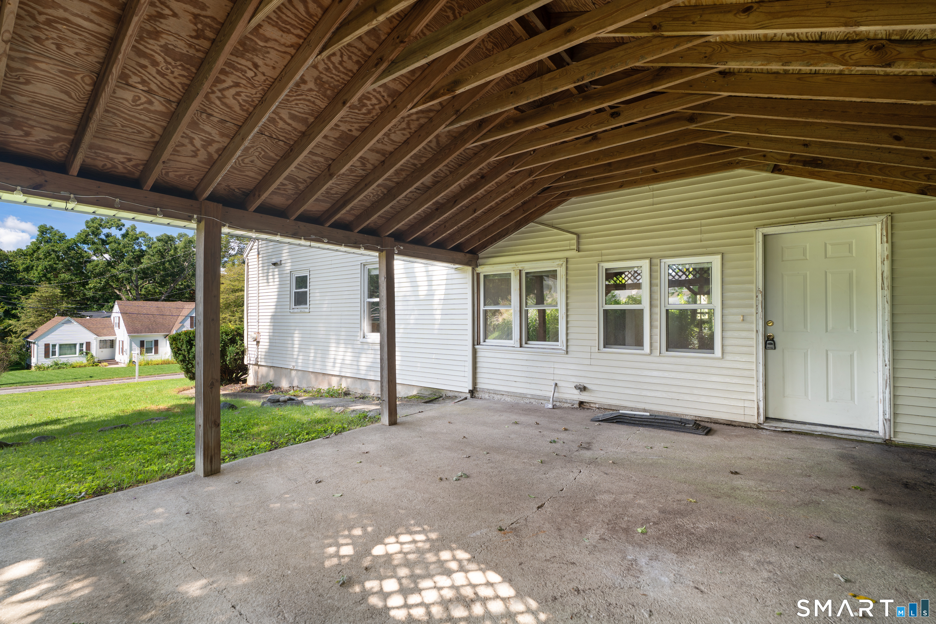 138 Steinmann Avenue photo 22