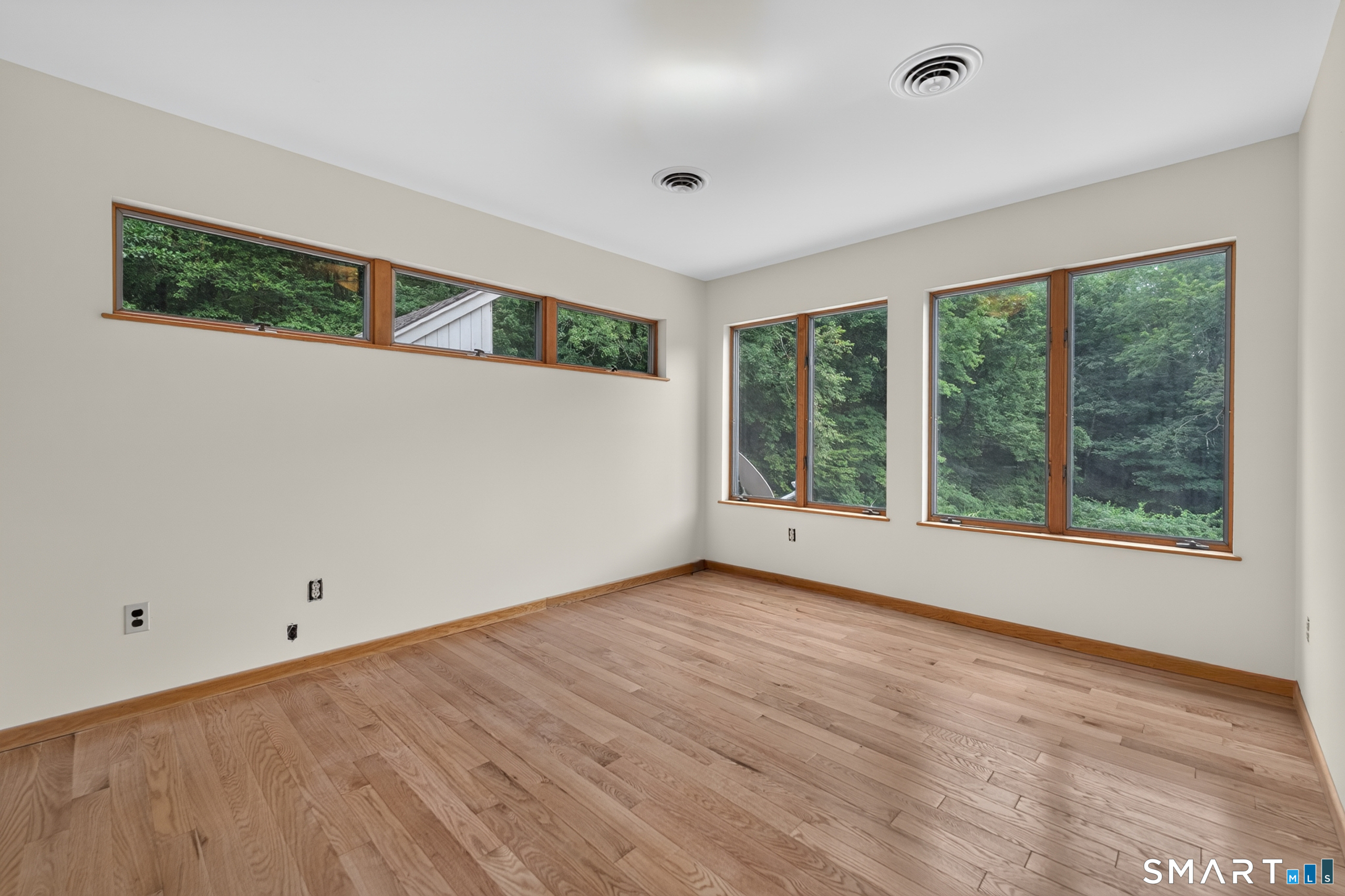 275 Randall Road photo 24