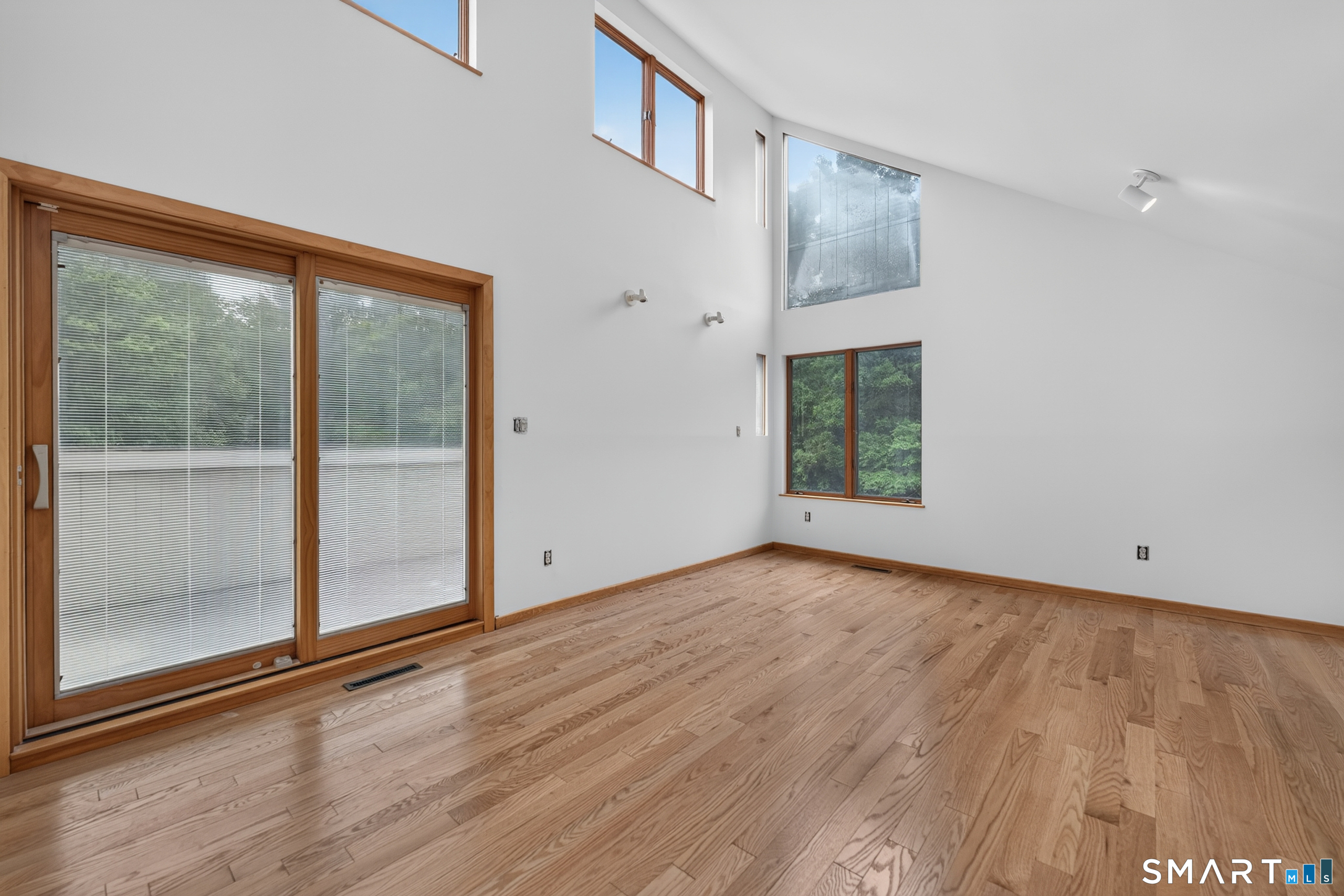 275 Randall Road photo 21