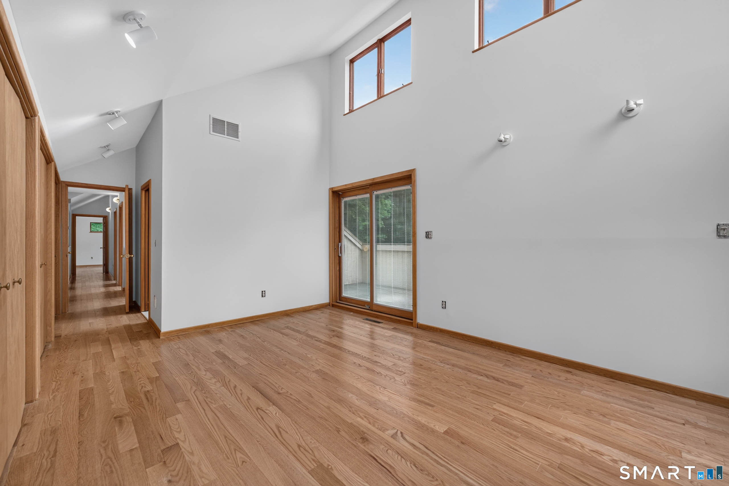 275 Randall Road photo 22