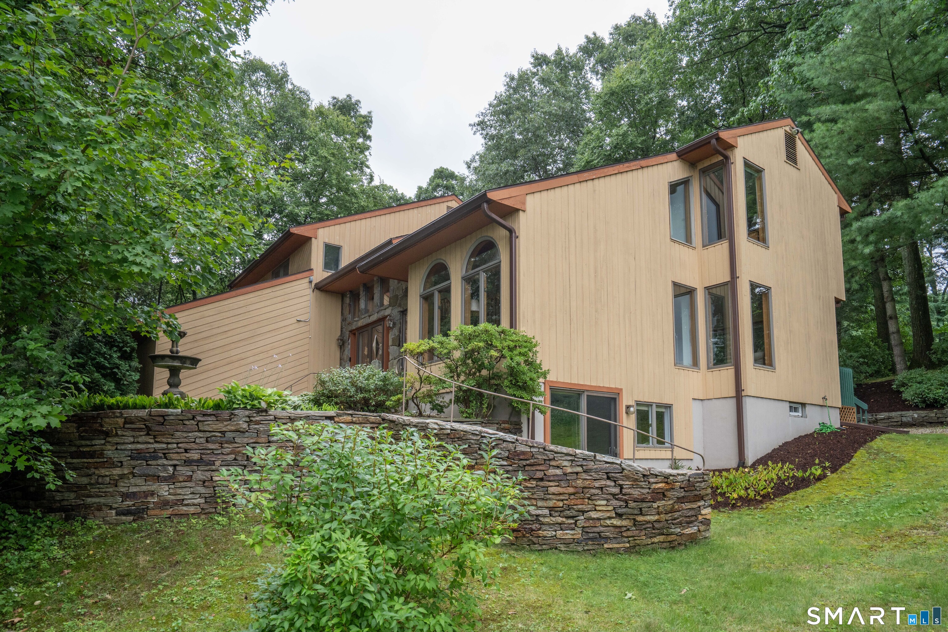 38 Hampton Drive photo 35