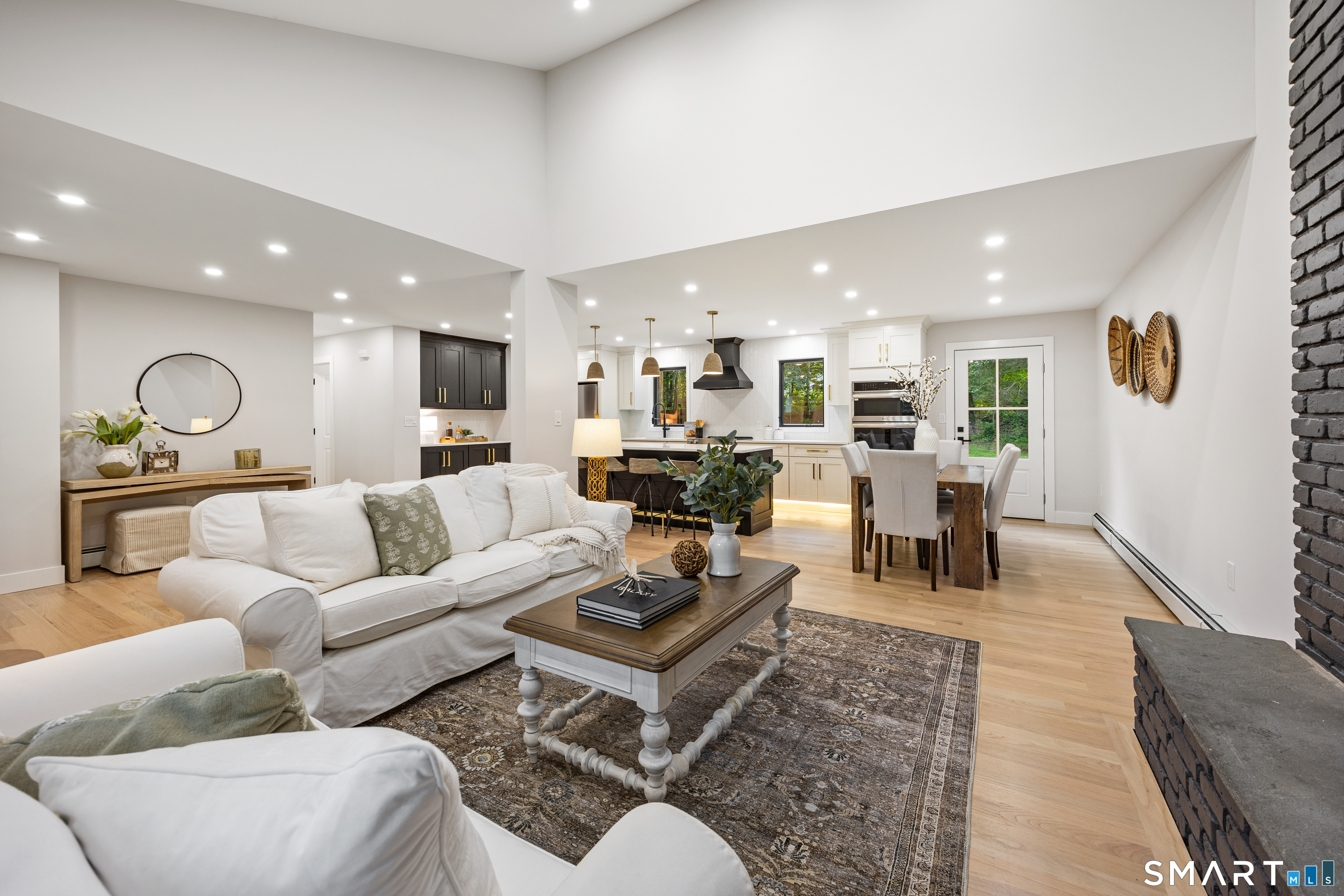 195 Andrews Road photo 13