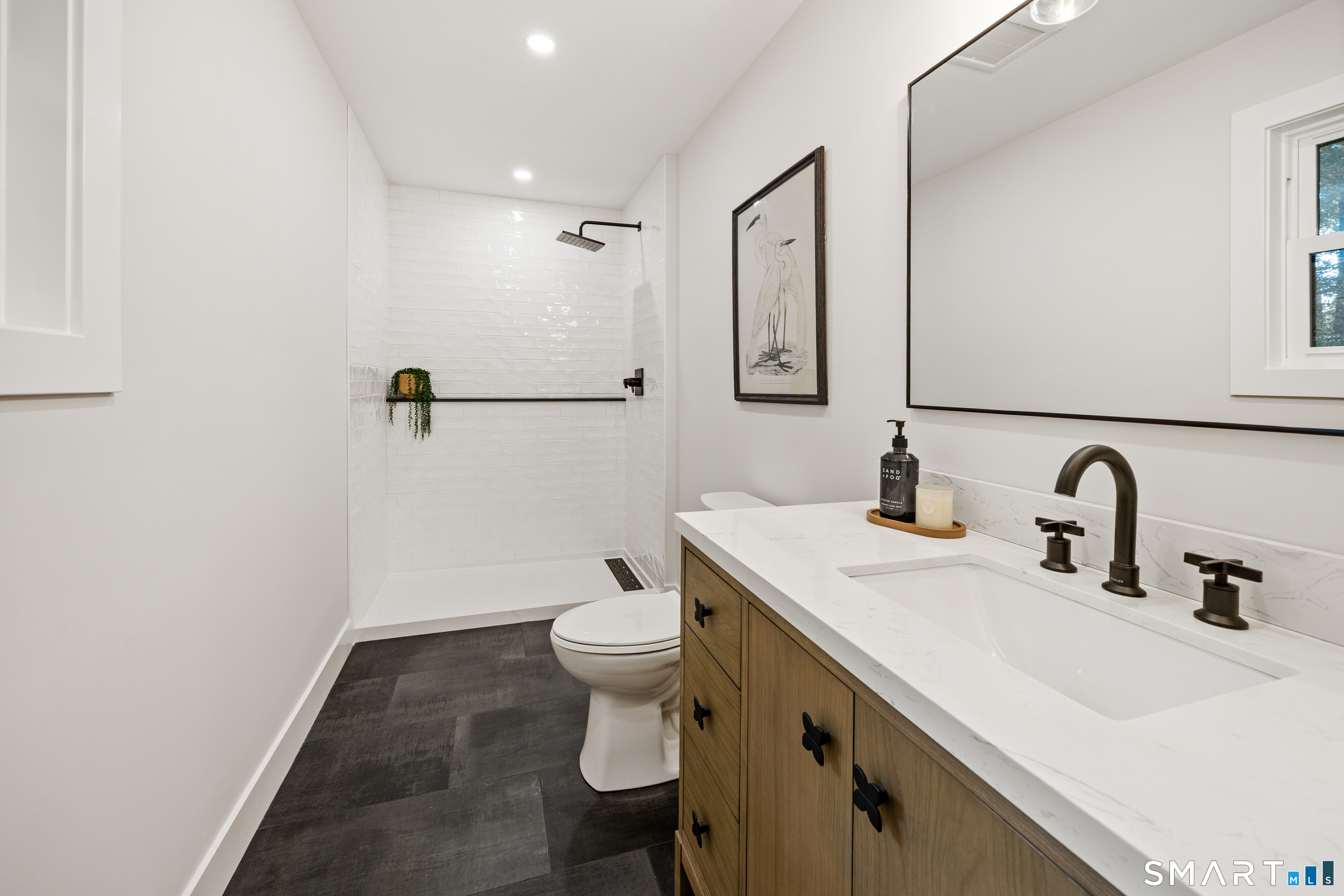 195 Andrews Road photo 27